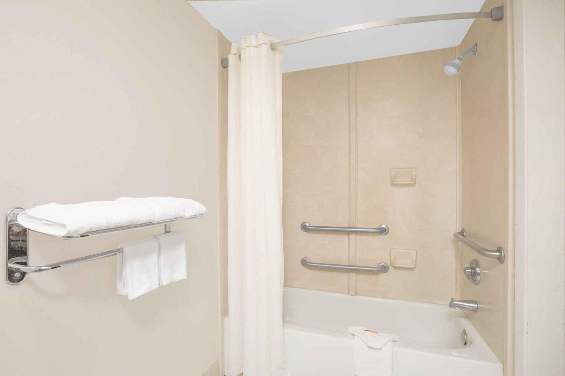 Days Inn by Wyndham Nacogdoches/SFA University/Downtown photo 31