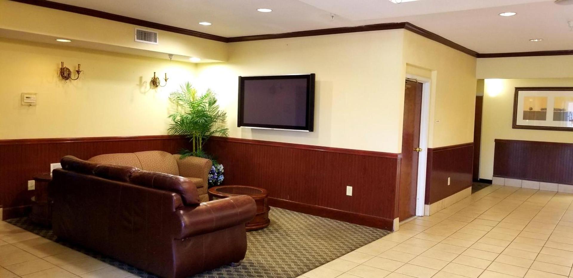 Home Inn & Suites photo 17