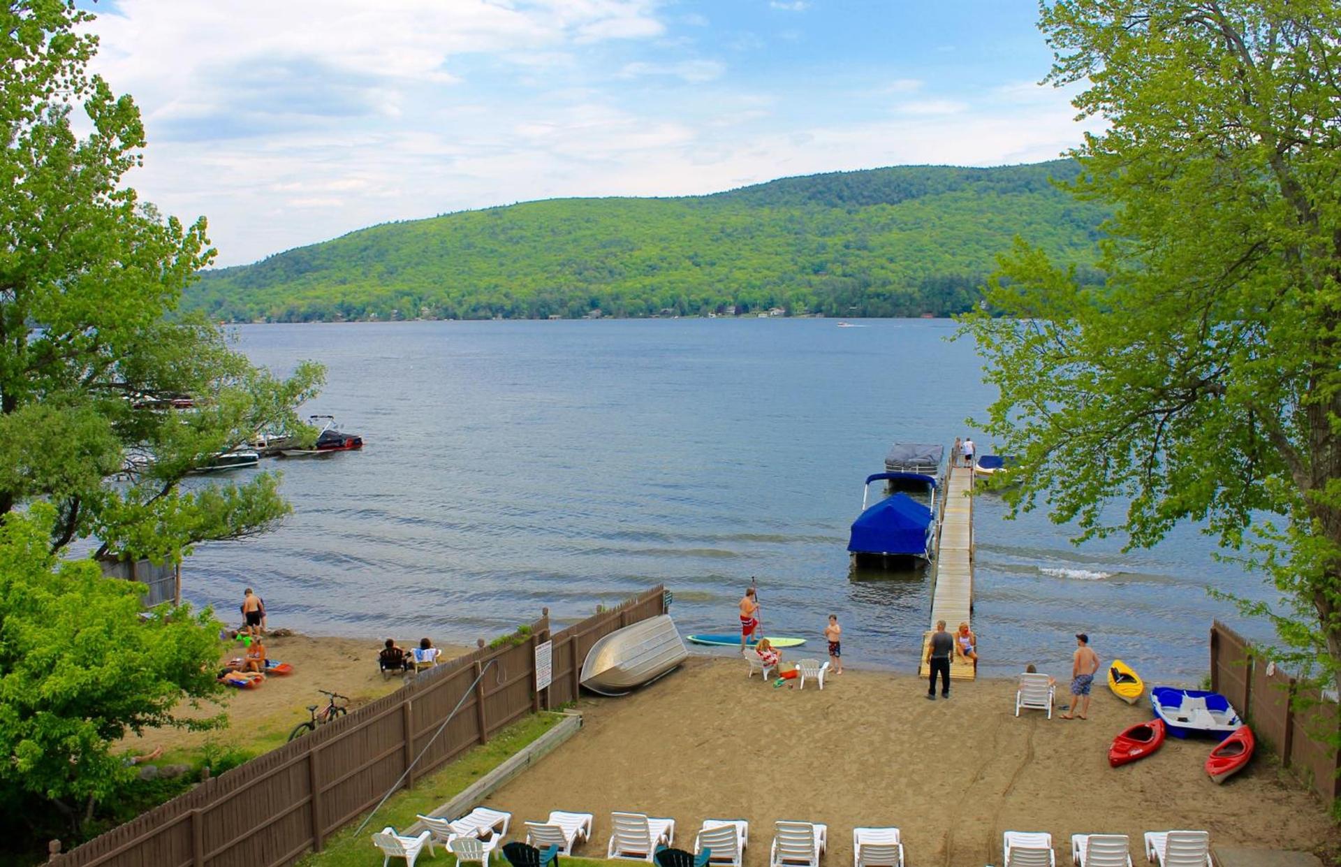 The Sundowner on Lake George photo 31