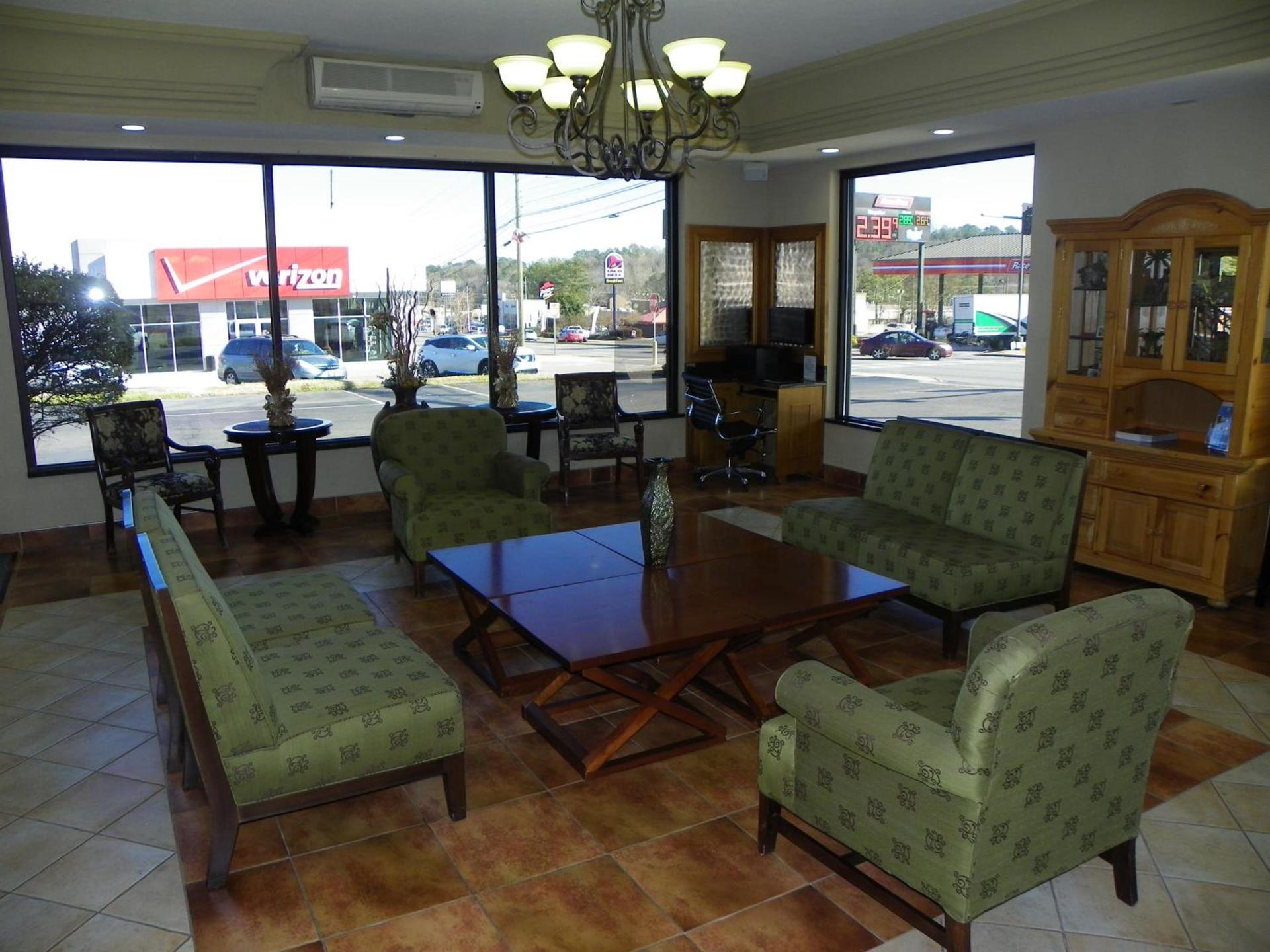 Days Inn by Wyndham Dalton photo 16