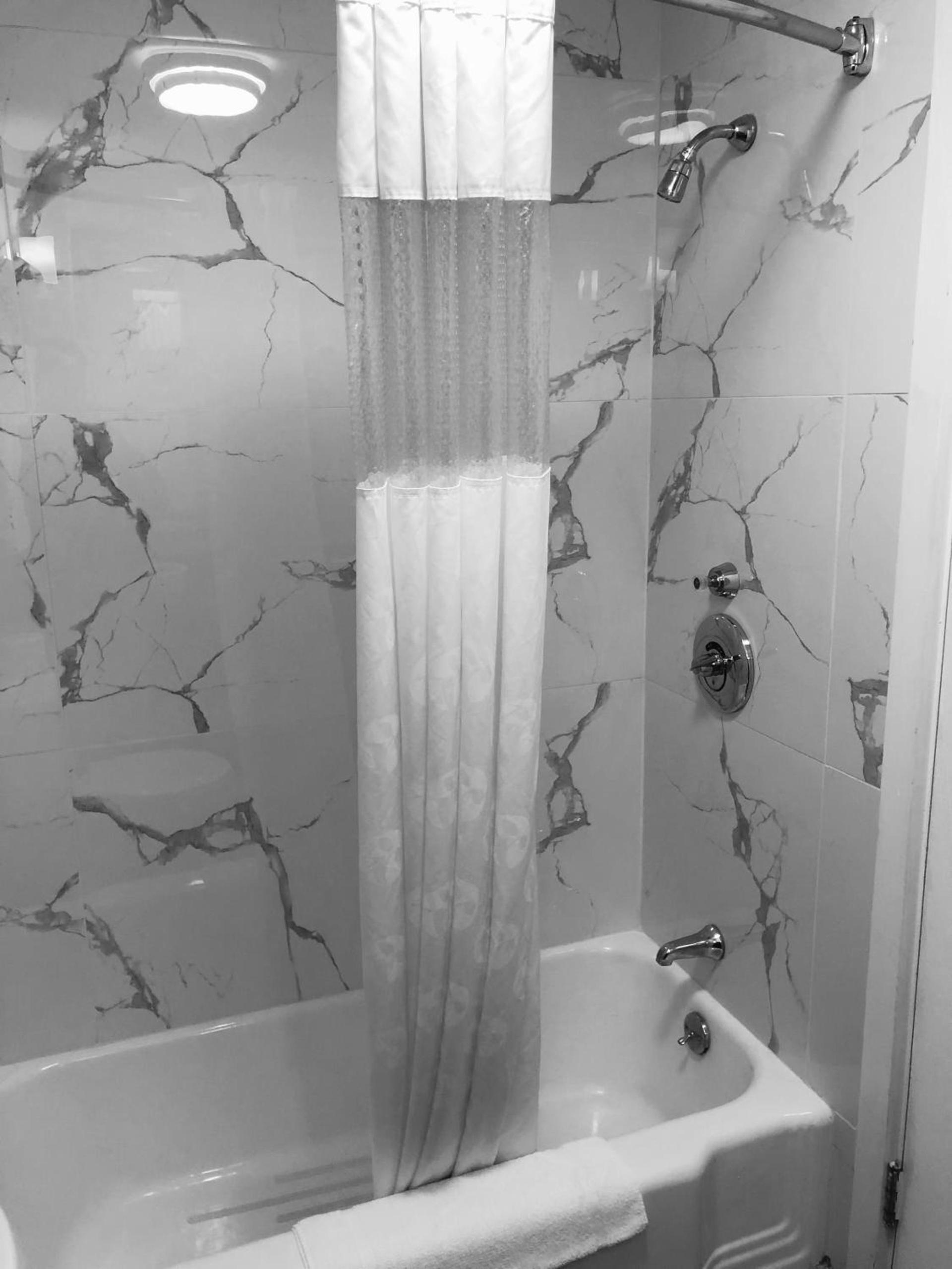 Berkshire Inn photo 24