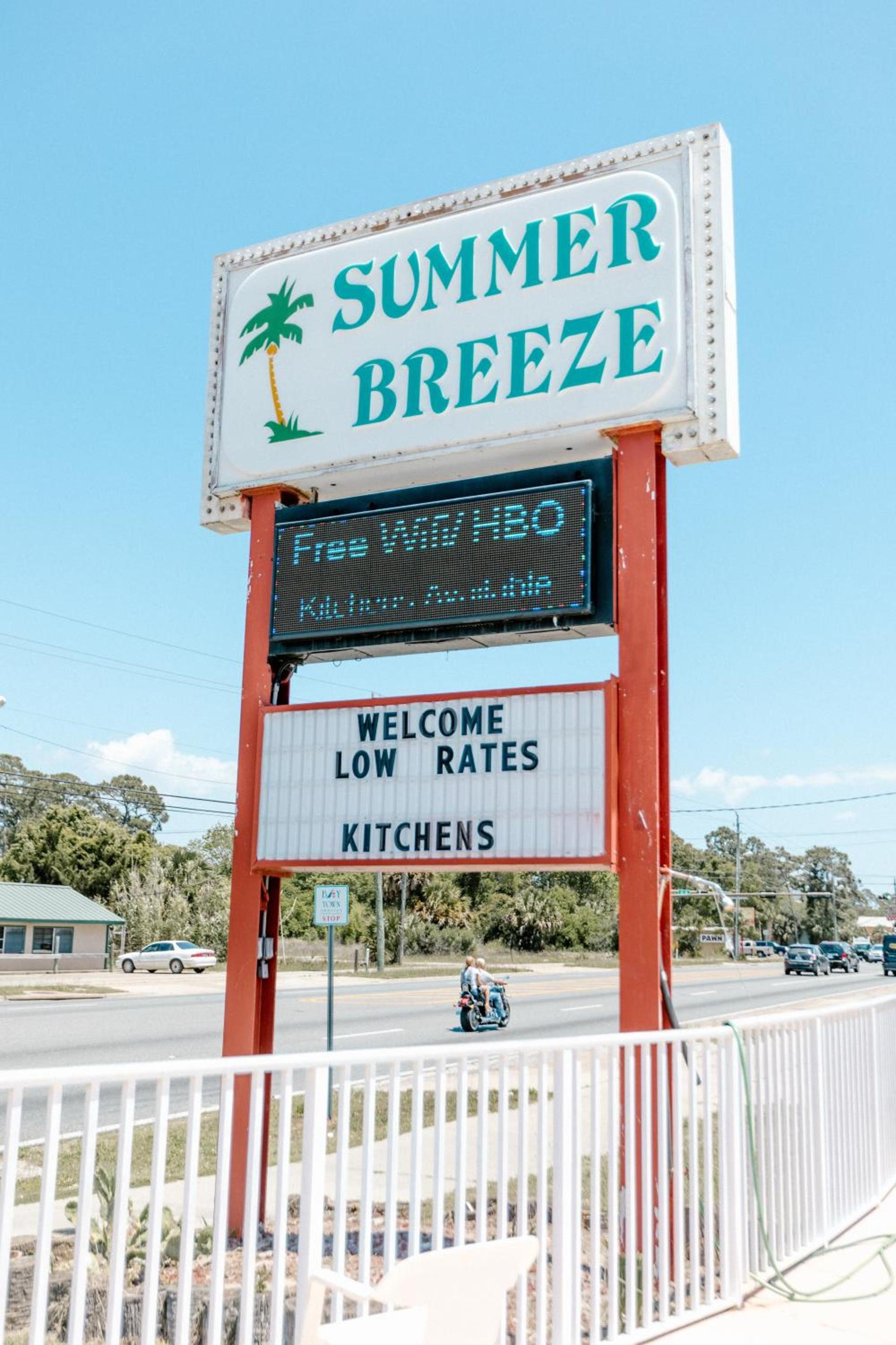 Summer Breeze Motel photo 4
