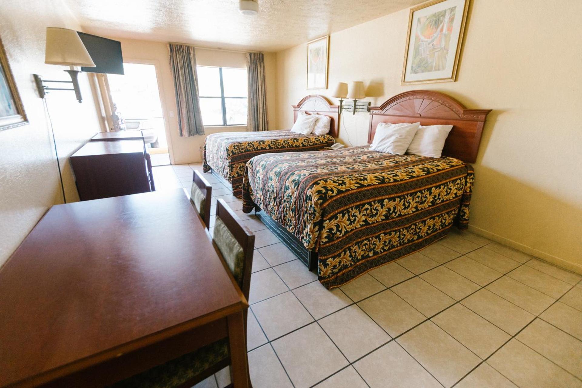 Summer Breeze Motel photo 13