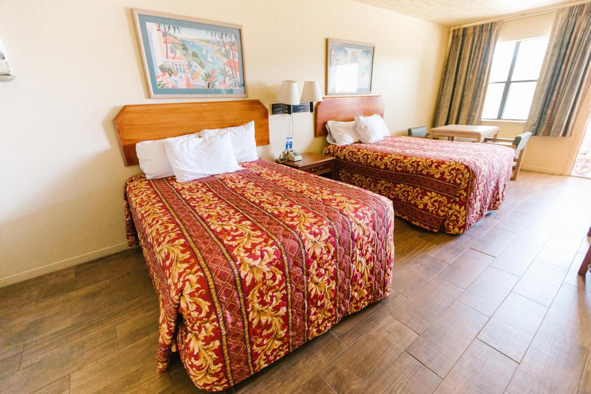 Summer Breeze Motel photo 16