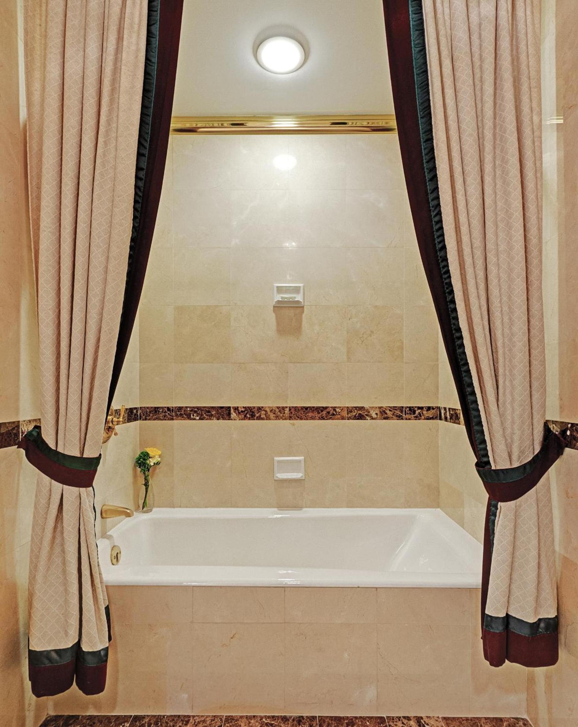 Hotel Elysee by Library Hotel Collection photo 44