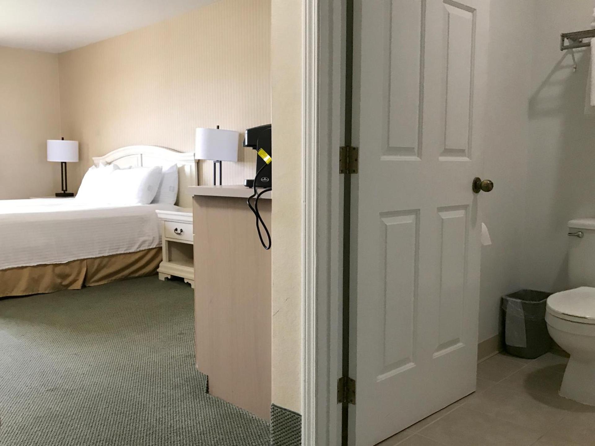 Rogue Regency Inn Medford Airport photo 6