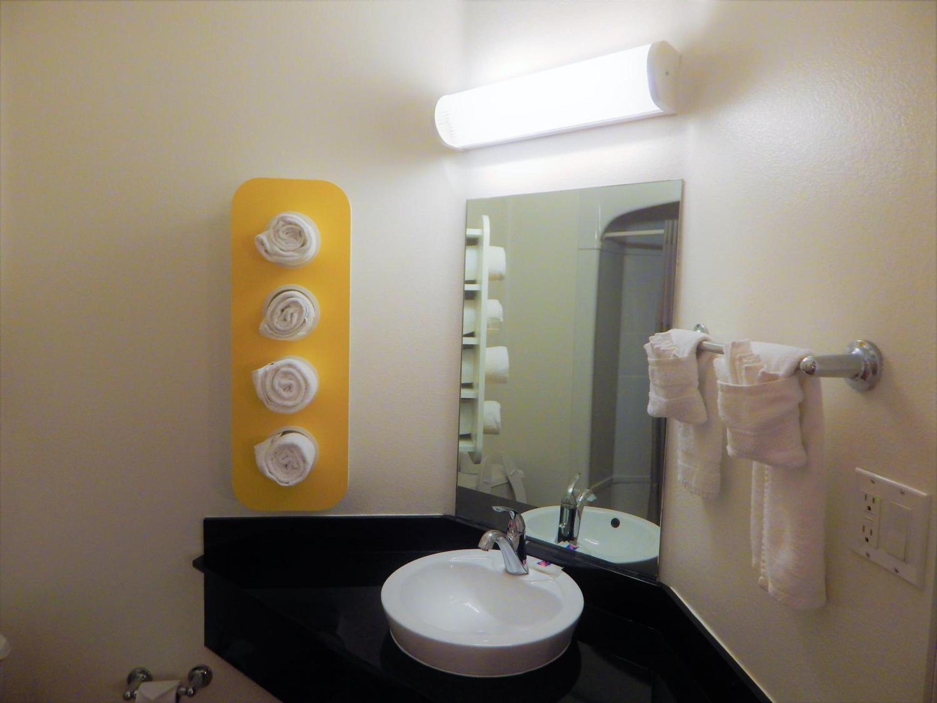 Baymont by Wyndham Sheridan photo 21