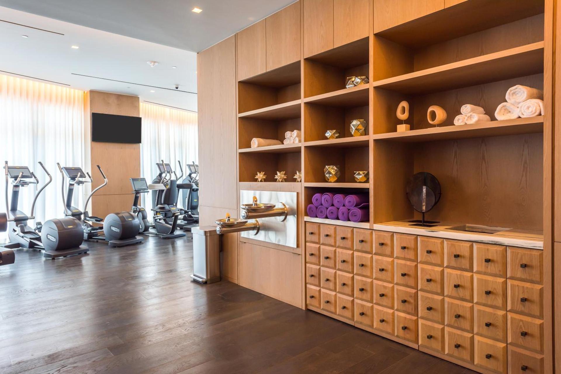SLS LUX Brickell photo 34