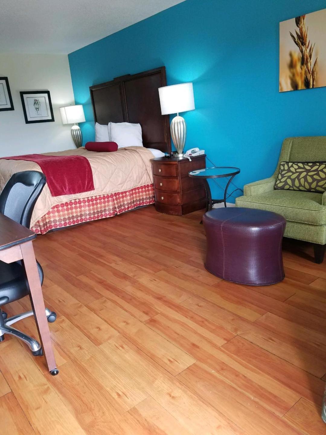 Royal Inn photo 35