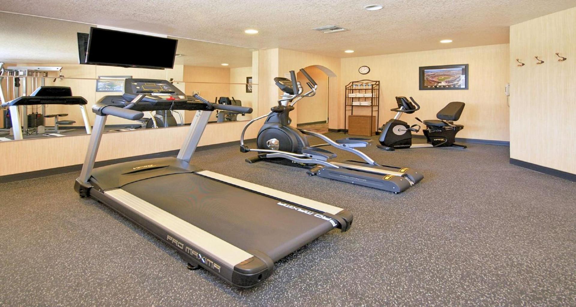 Best Western San Dimas Hotel & Suites photo 30