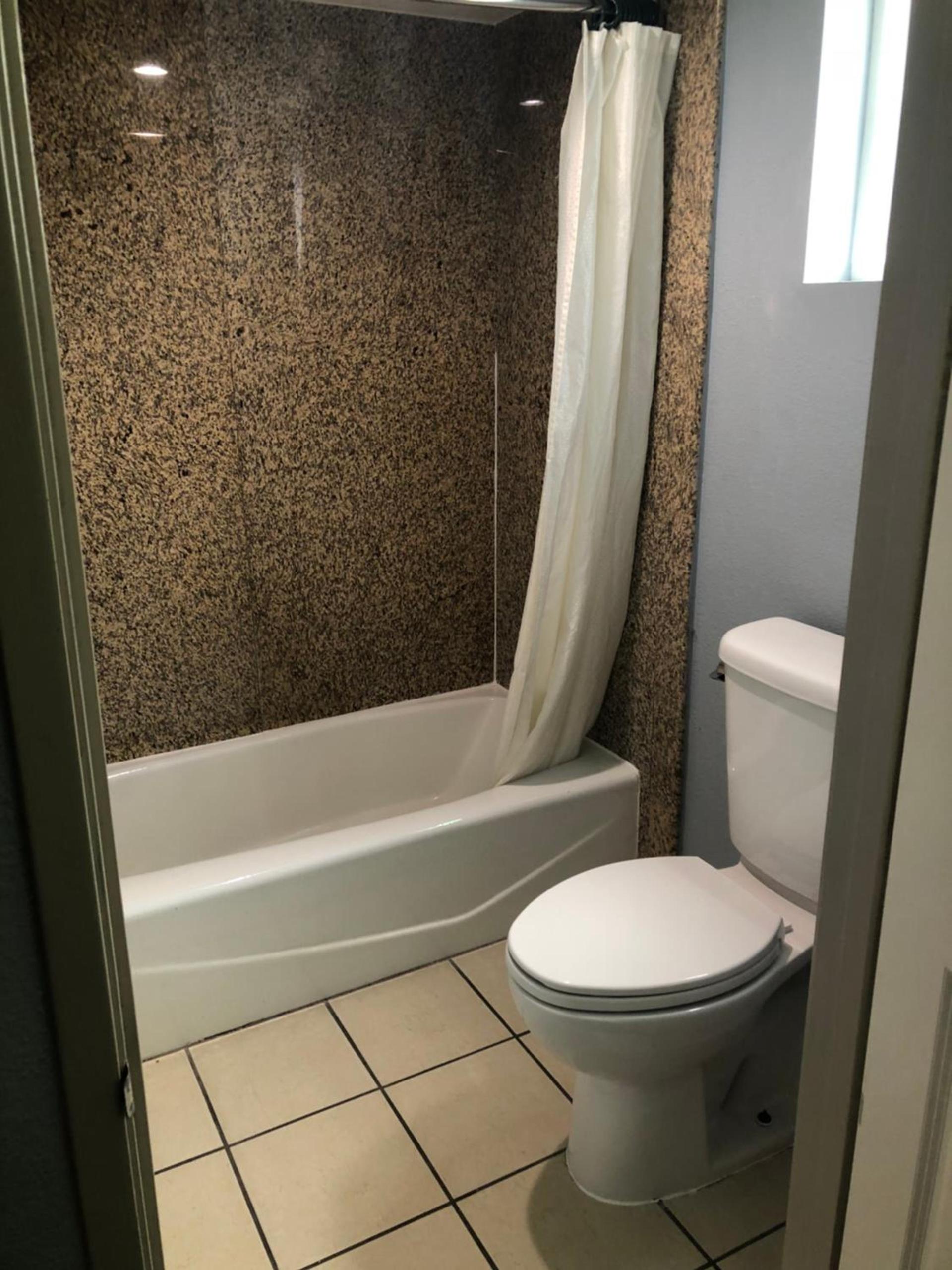 La Mirage Inn LAX Airport photo 32