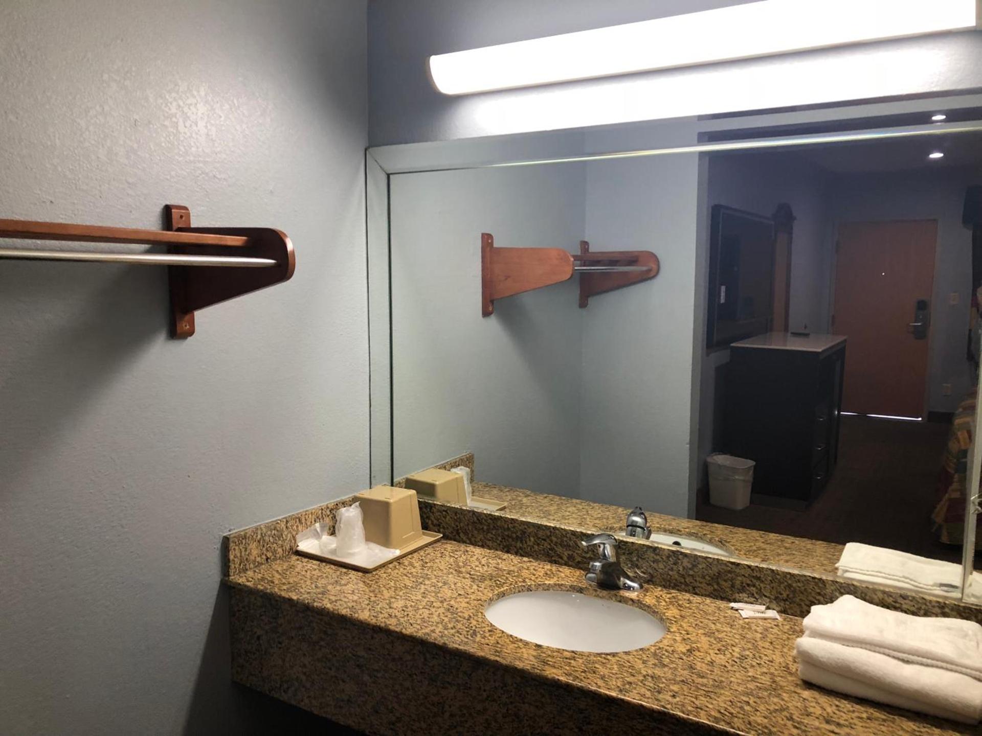 La Mirage Inn LAX Airport photo 31
