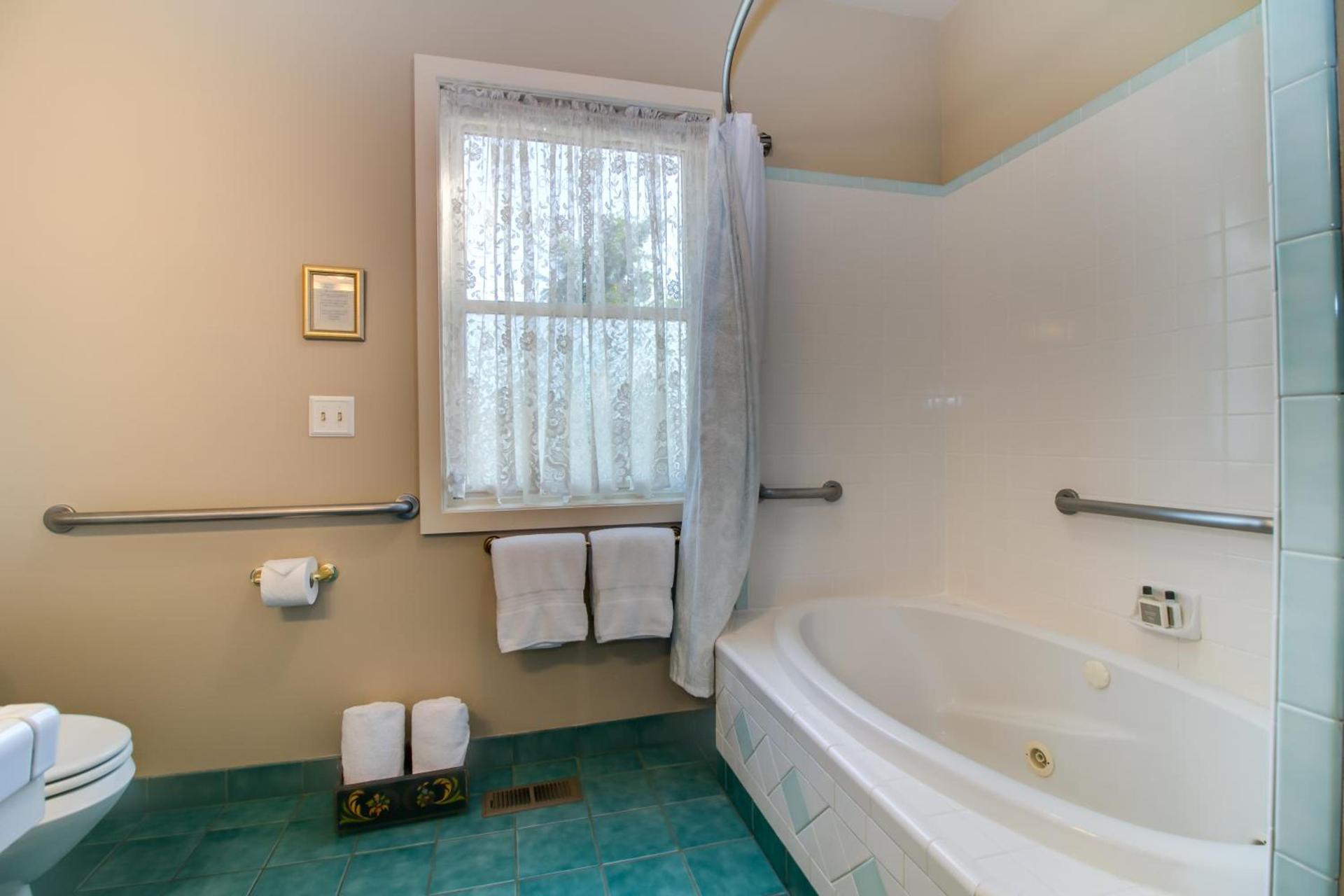 Winchester Inn photo 52