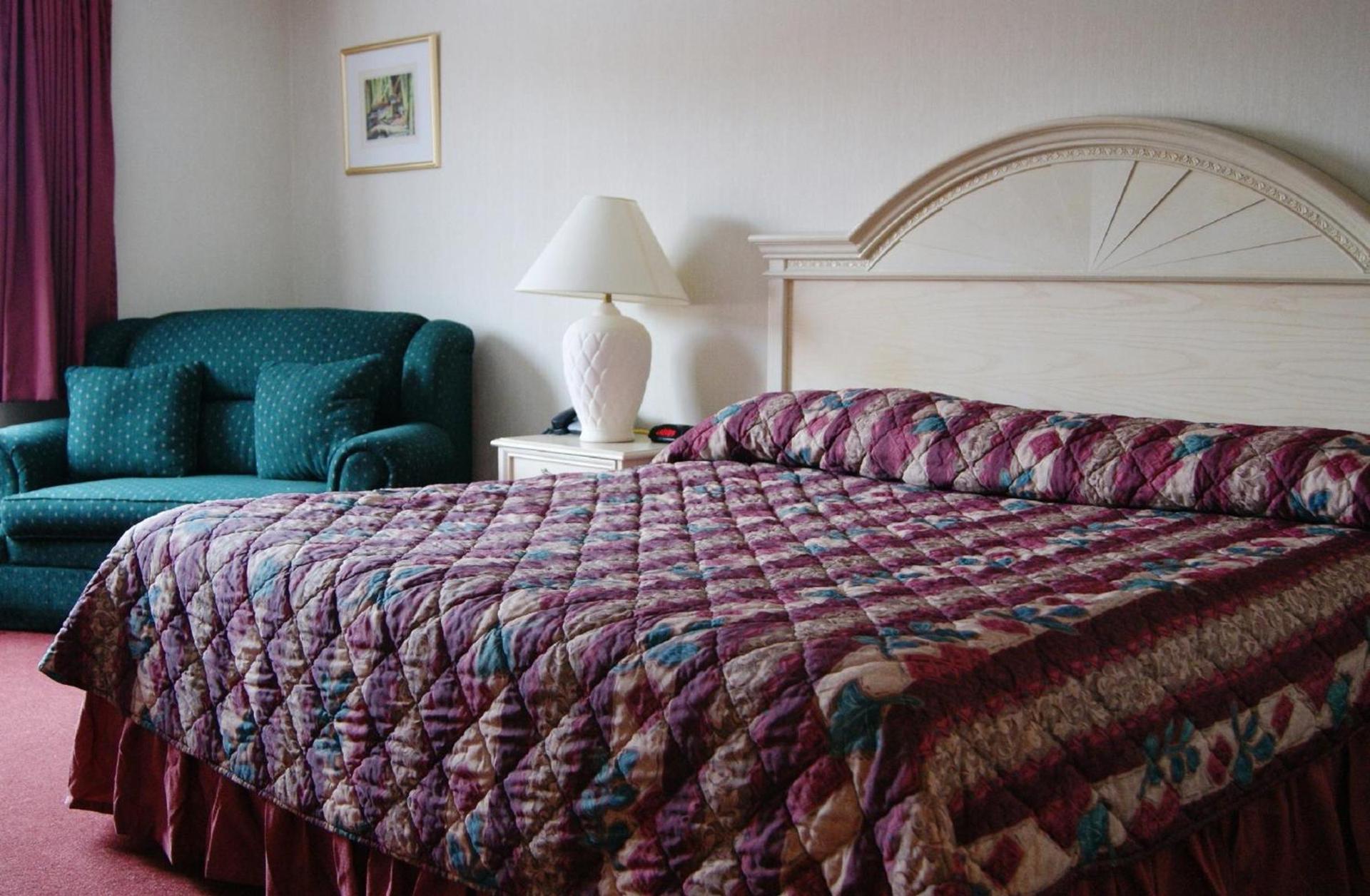 Meadow Court Inn - Ithaca photo 11