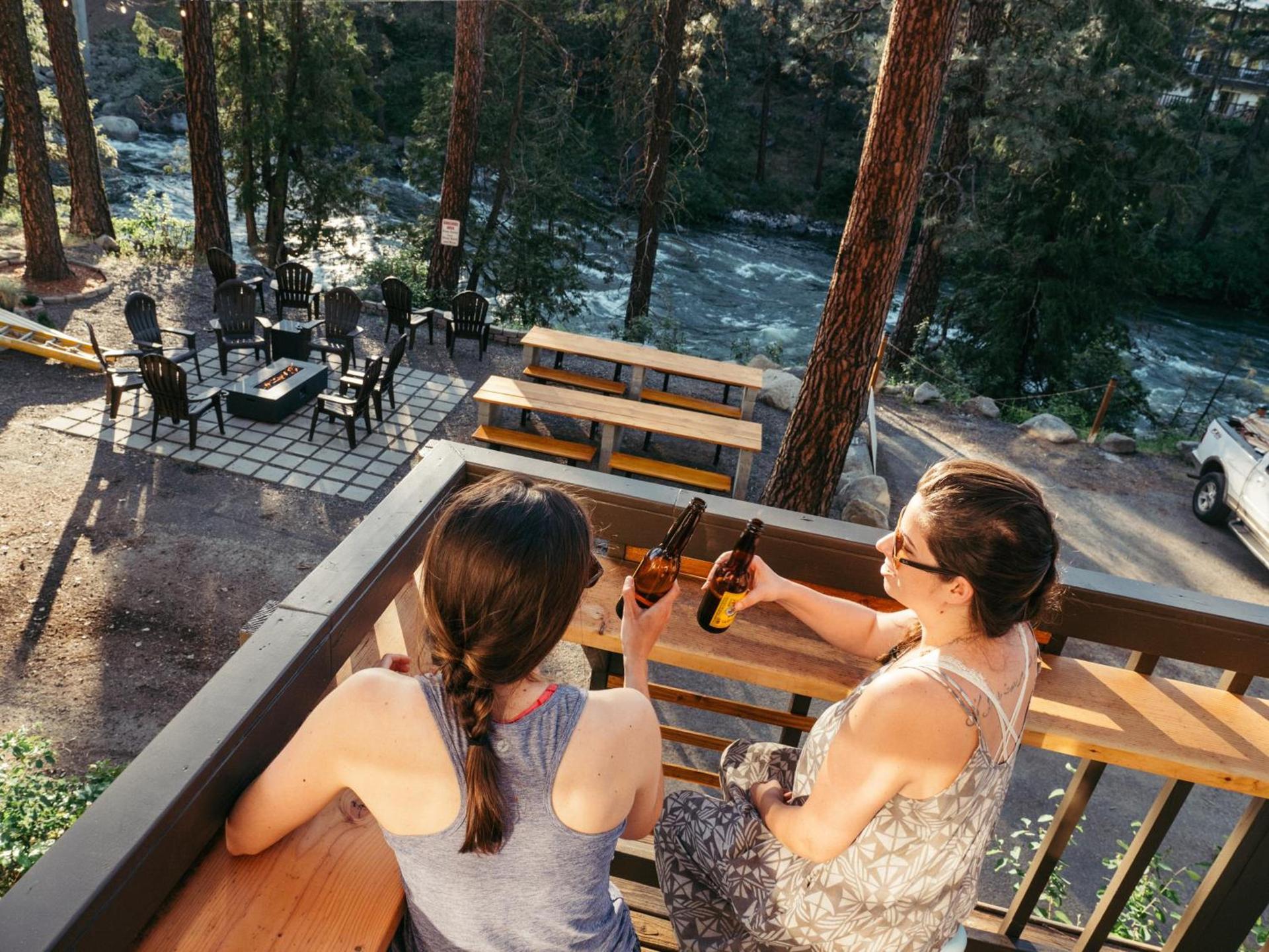 LOGE Leavenworth Riverside photo 9