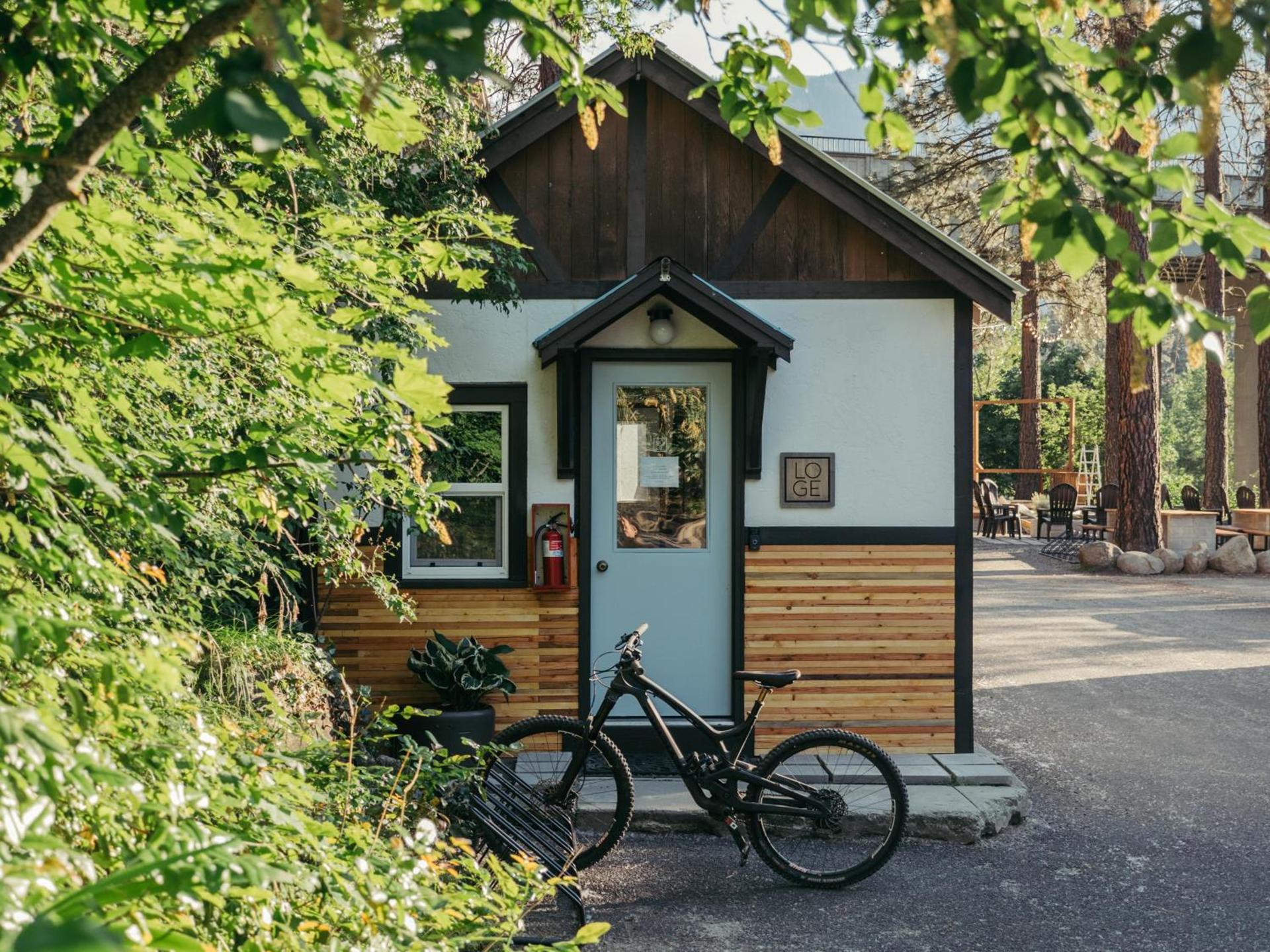 LOGE Leavenworth Riverside photo 2
