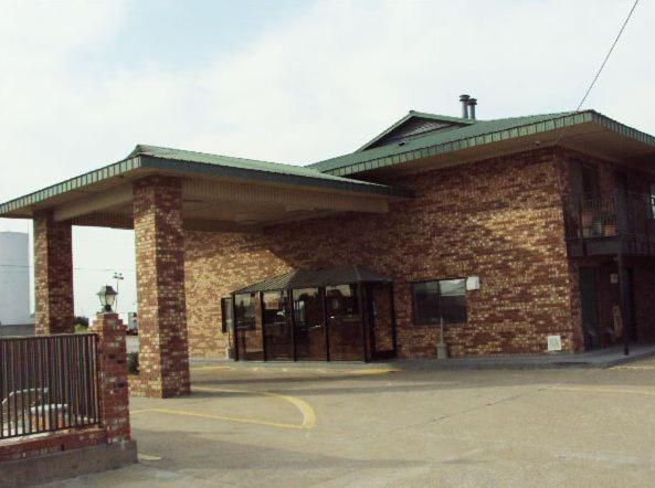 Regency Travel Inn photo 1