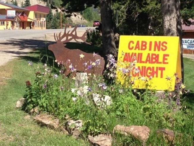 Lone Pine Cabins photo 4