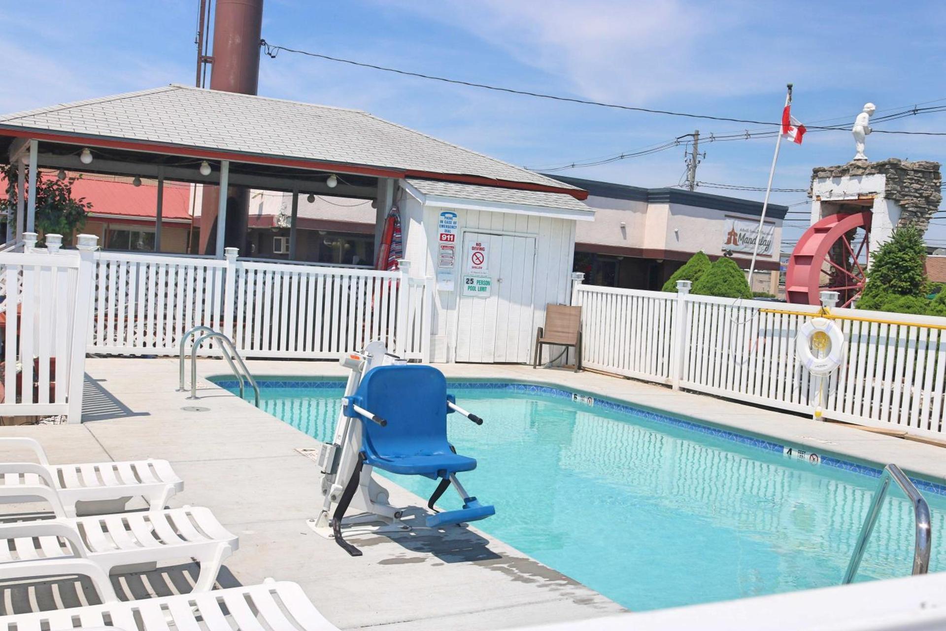 Woodland Inn photo 30