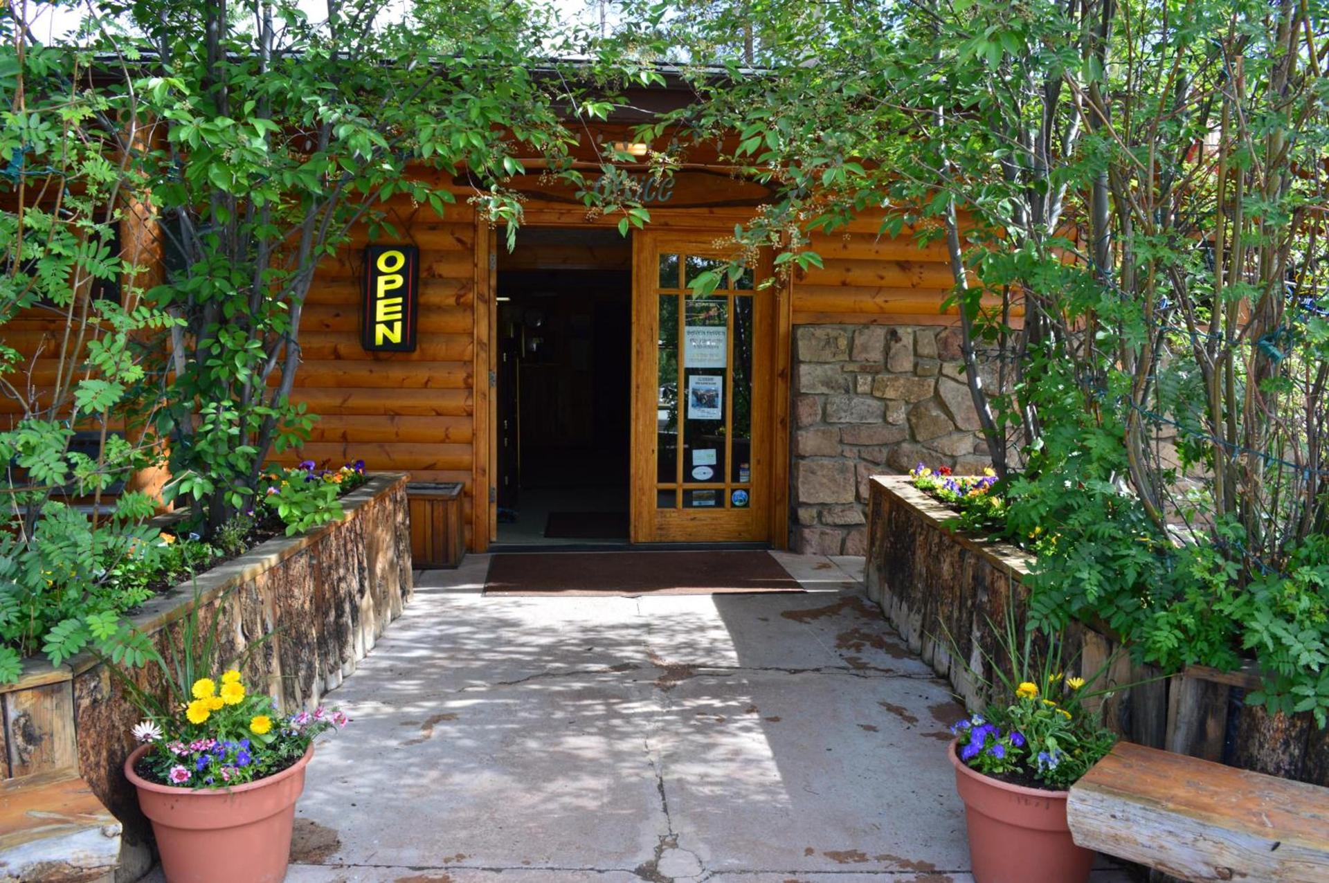 Daven Haven Lodge & Cabins photo 2