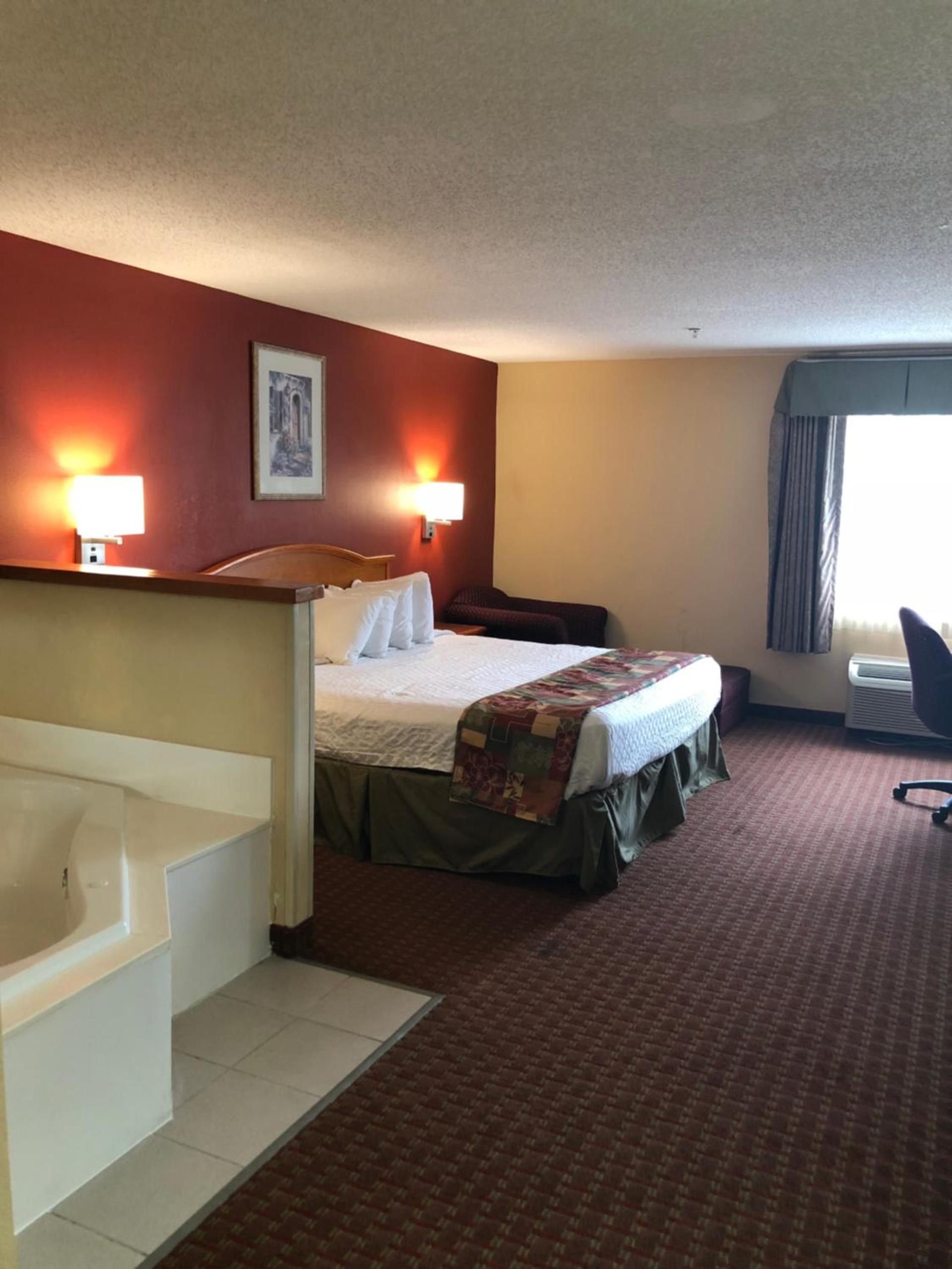 Millennium Inn photo 4