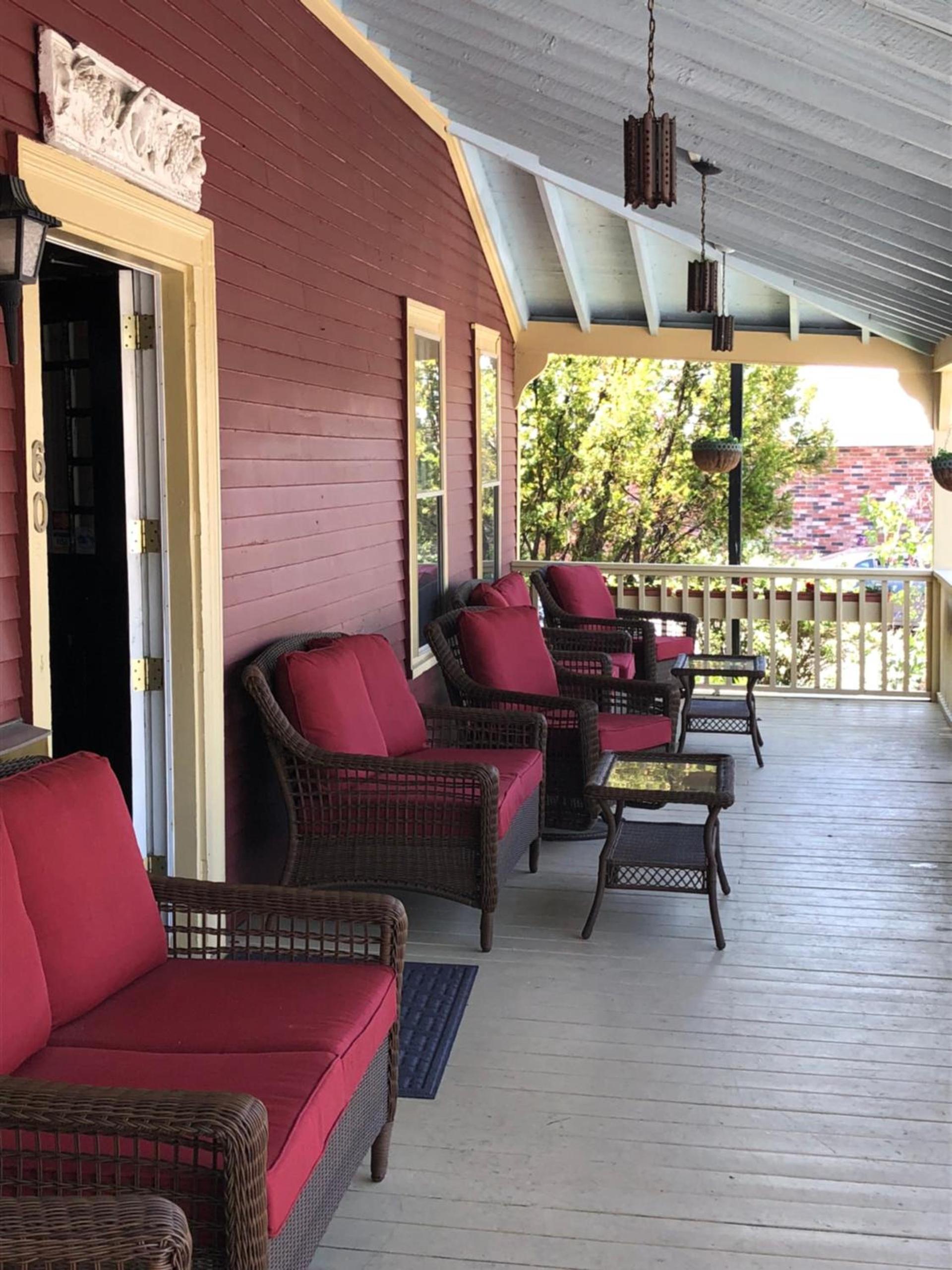 Central House Inn photo 17