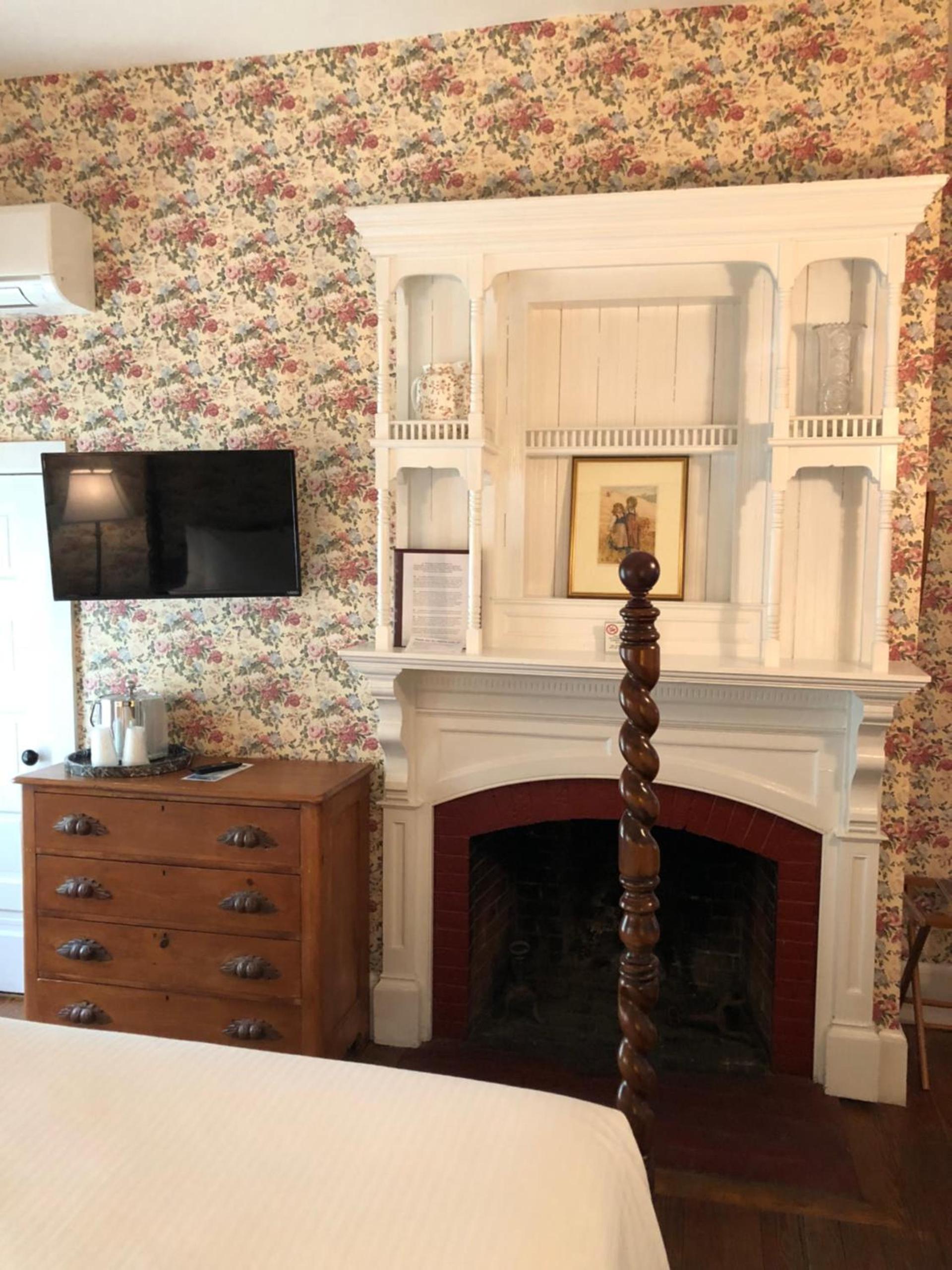 Central House Inn photo 27