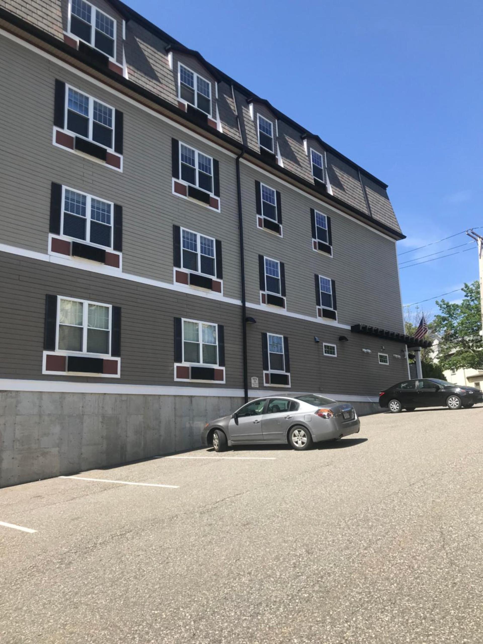 Crescent Suites Hotel photo 2