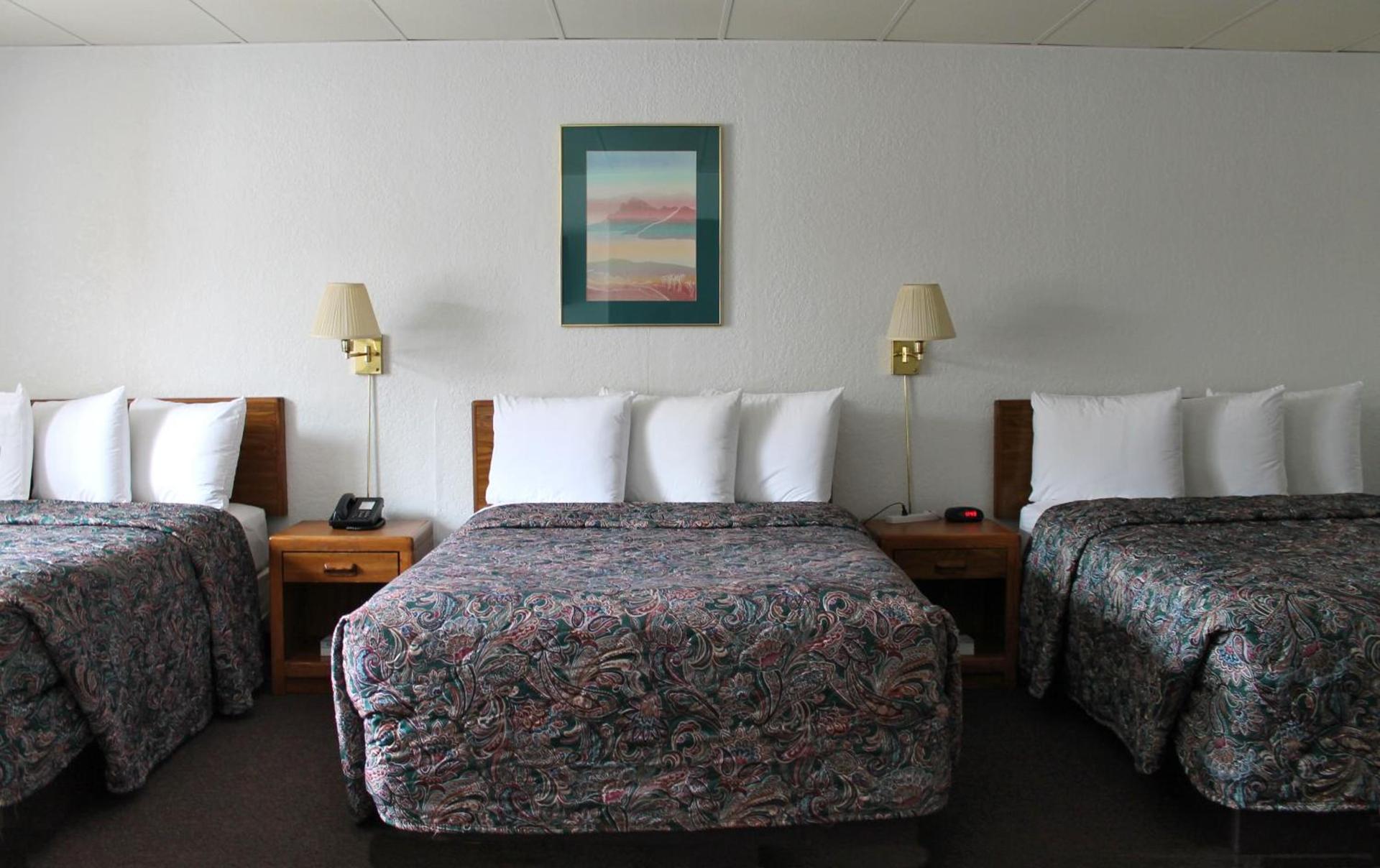 Budget Host Crestview Inn photo 19