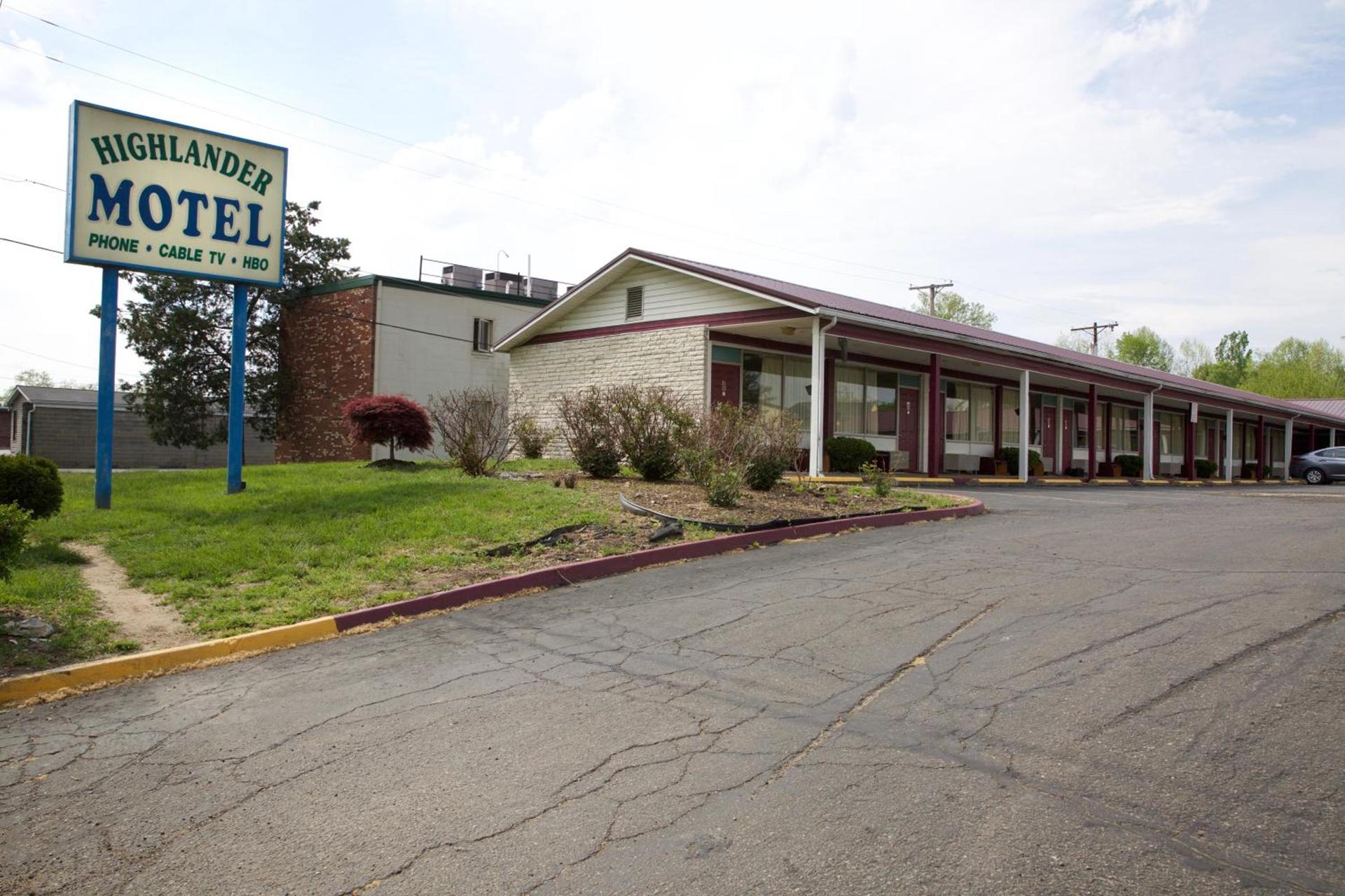 Highlander Motel — hotel in Athens