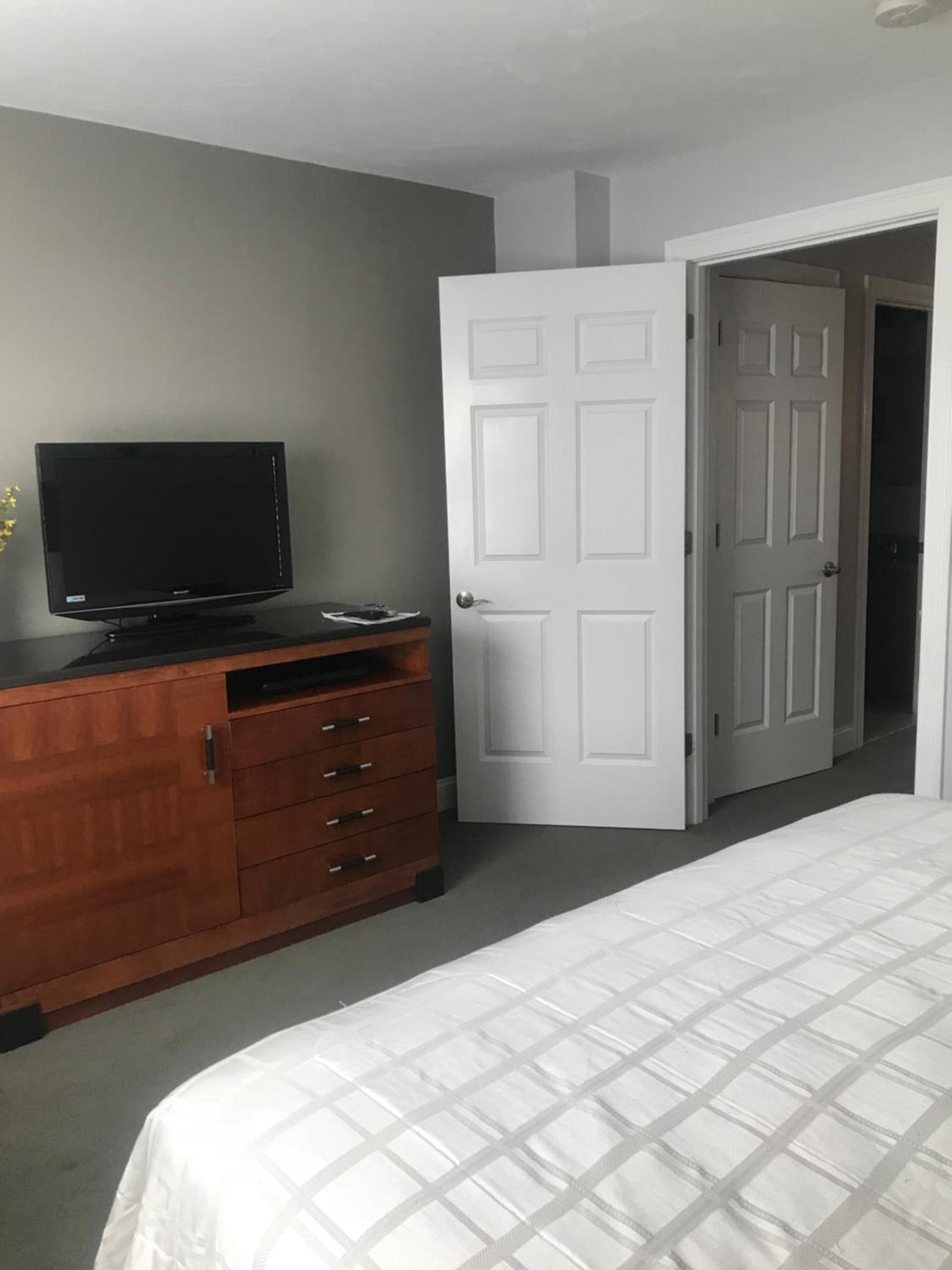 Crescent Suites Hotel photo 41