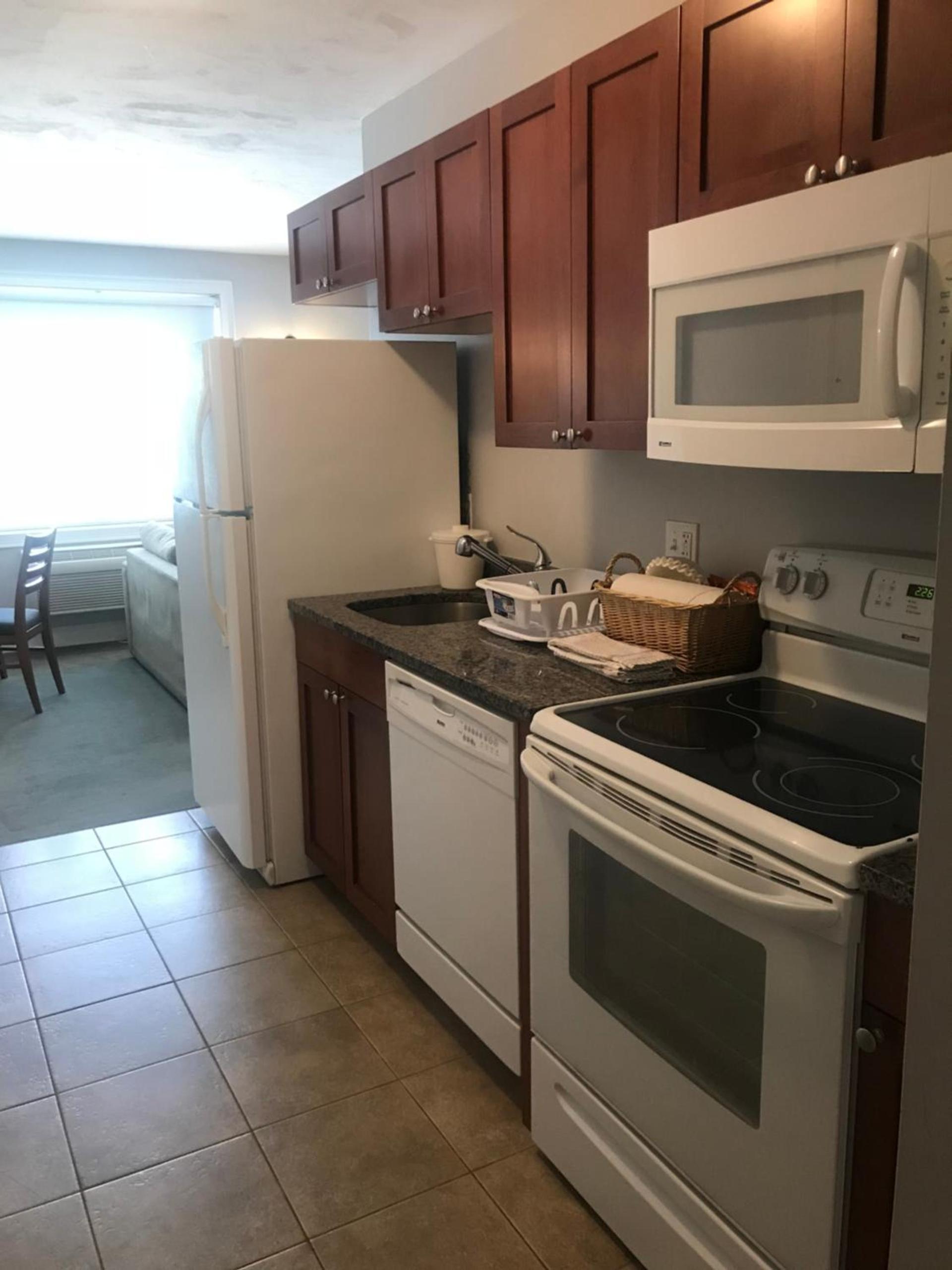 Crescent Suites Hotel photo 46