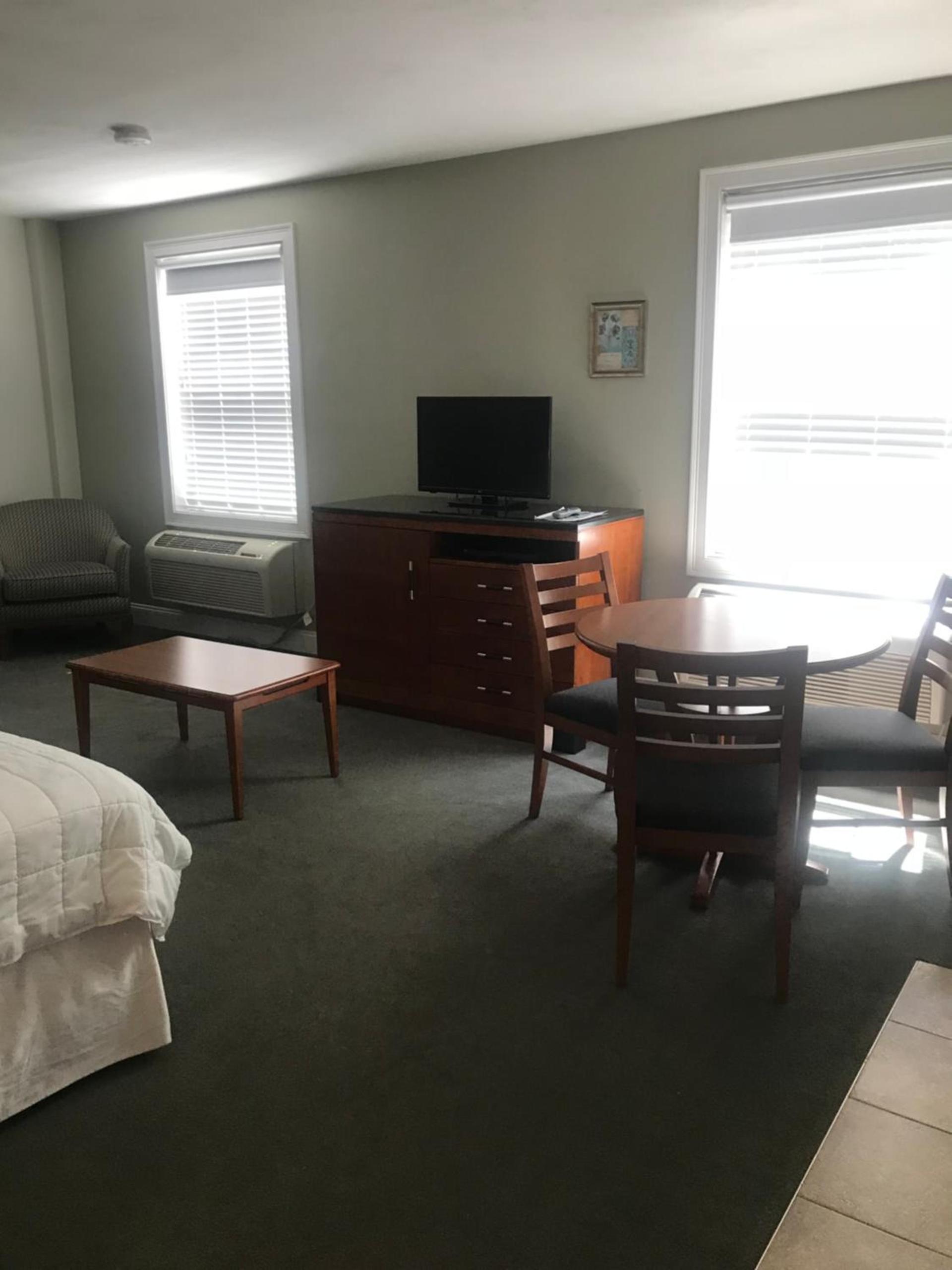 Crescent Suites Hotel photo 36