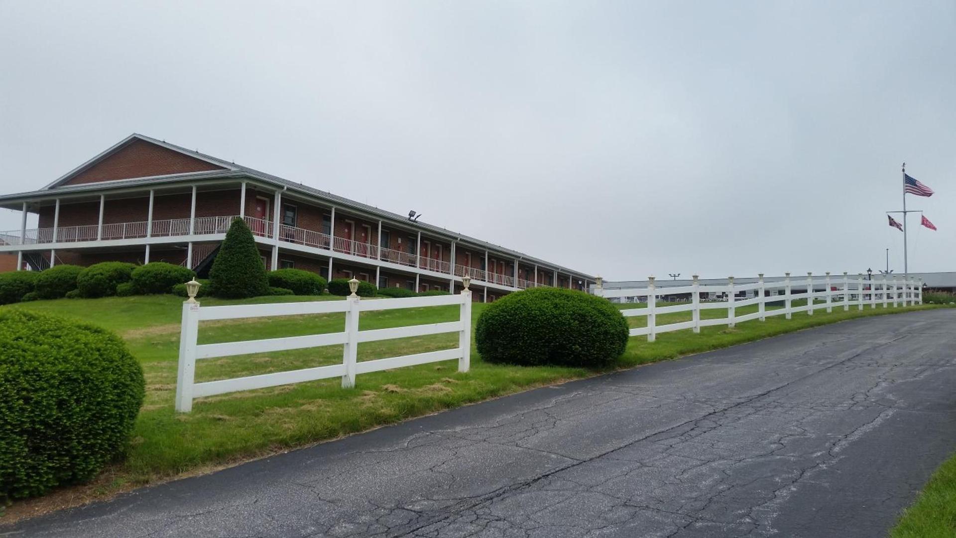 The Boston Inn photo 12