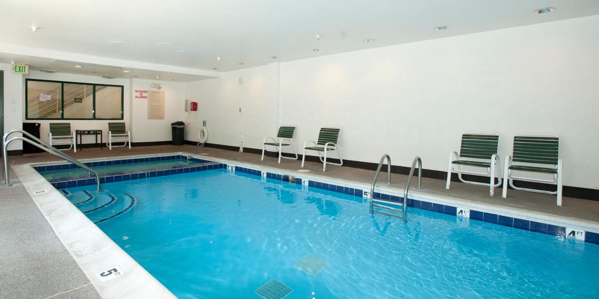 Gateway Mountain Lodge, A Vail Resorts Property photo 5