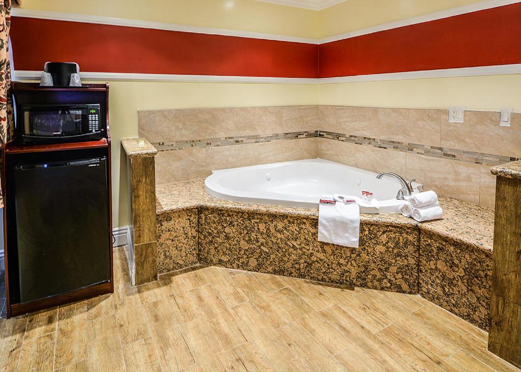 Aqua Venture Inn photo 17