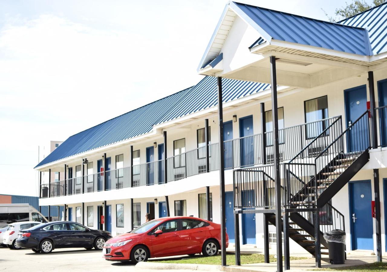 Bayfront Inn Biloxi photo 1