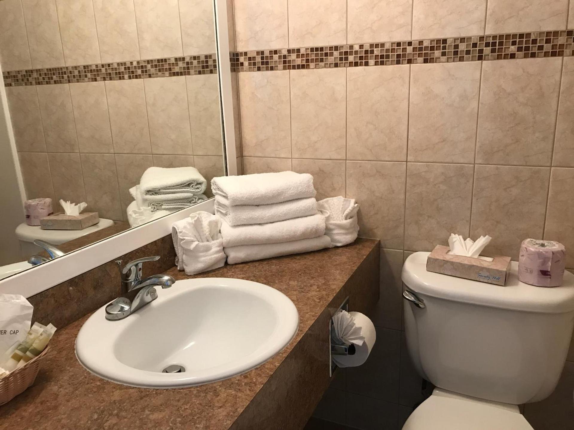 Ocean Surf Resort photo 40