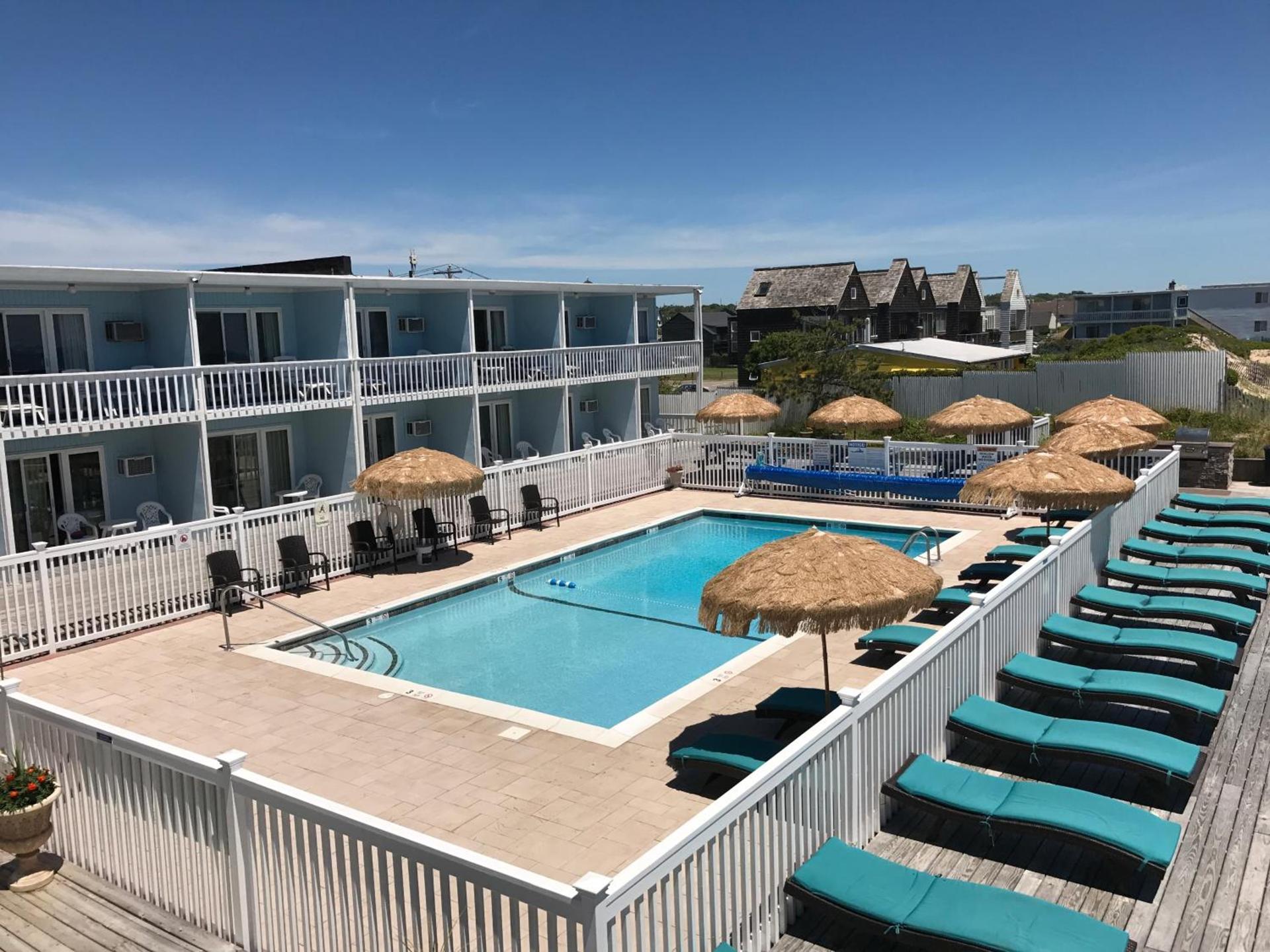 Ocean Surf Resort photo 2