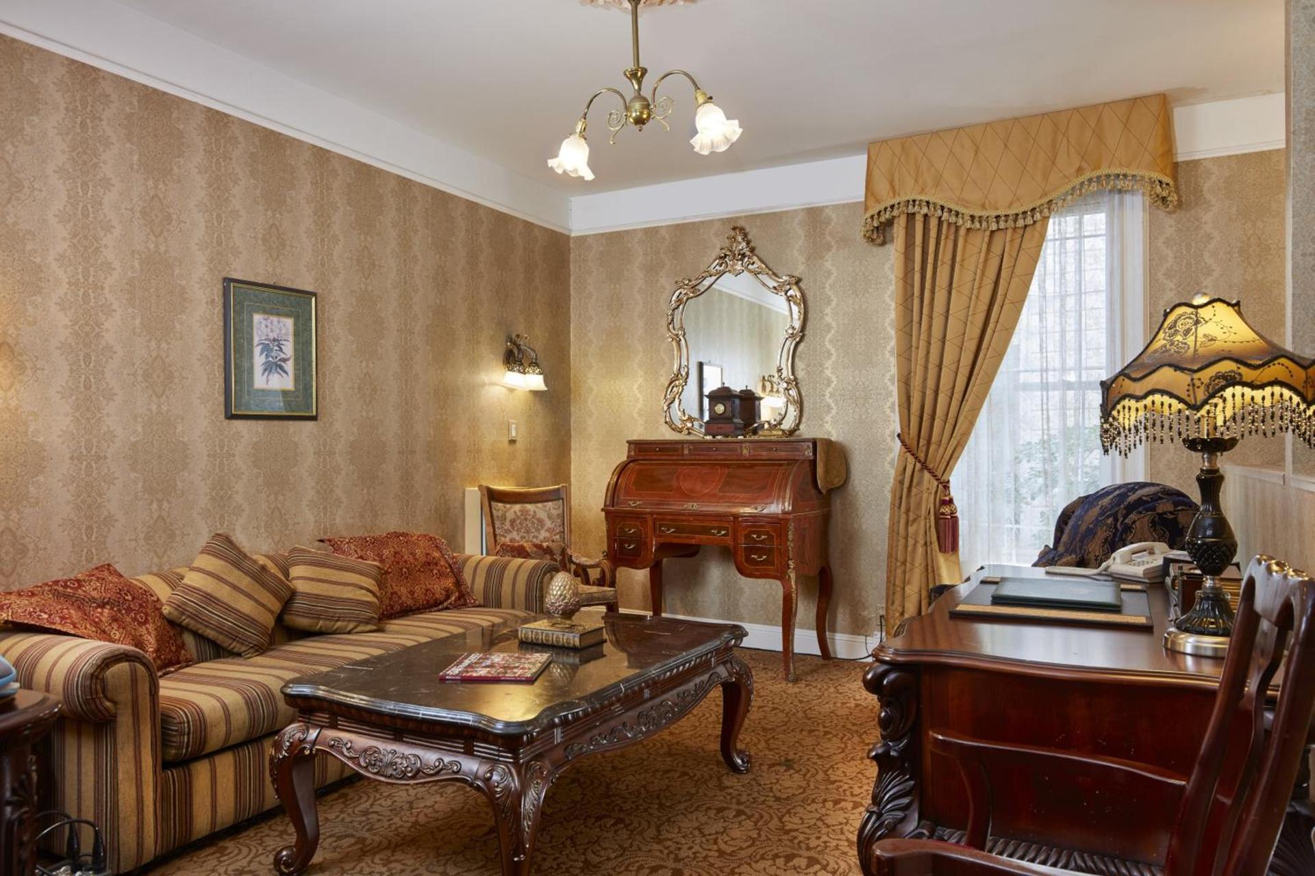 Queen Anne photo 71