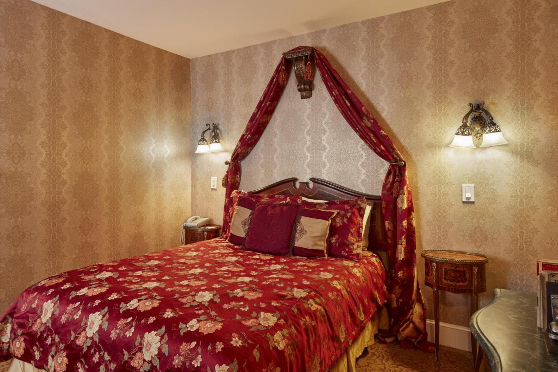 Queen Anne photo 48