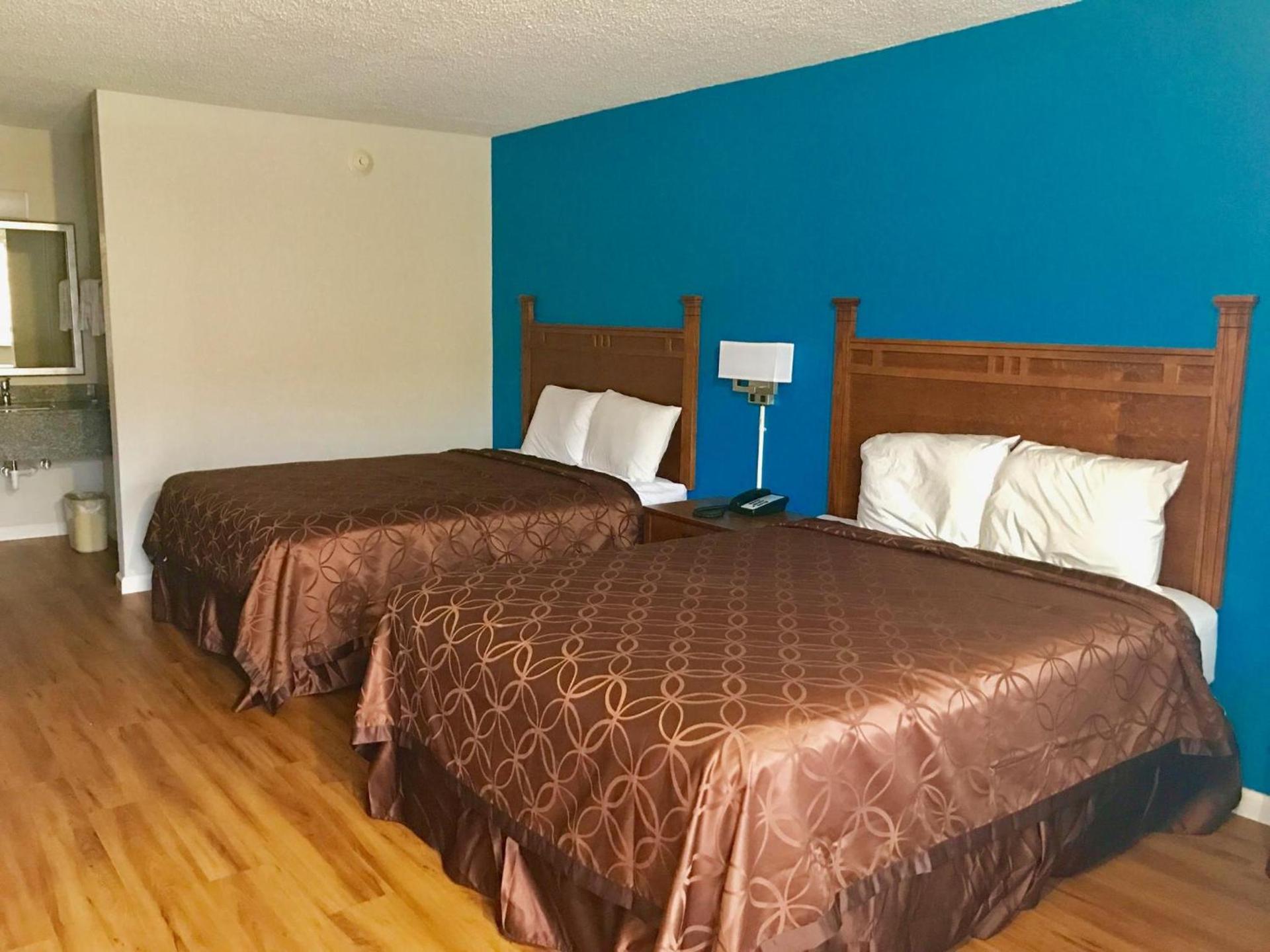 Super Stay Inn photo 4