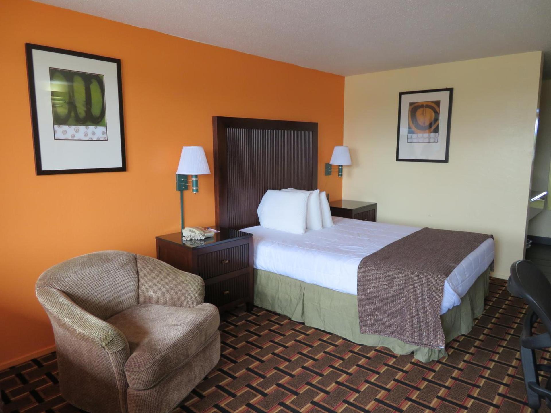 Royal Crest Motel photo 13