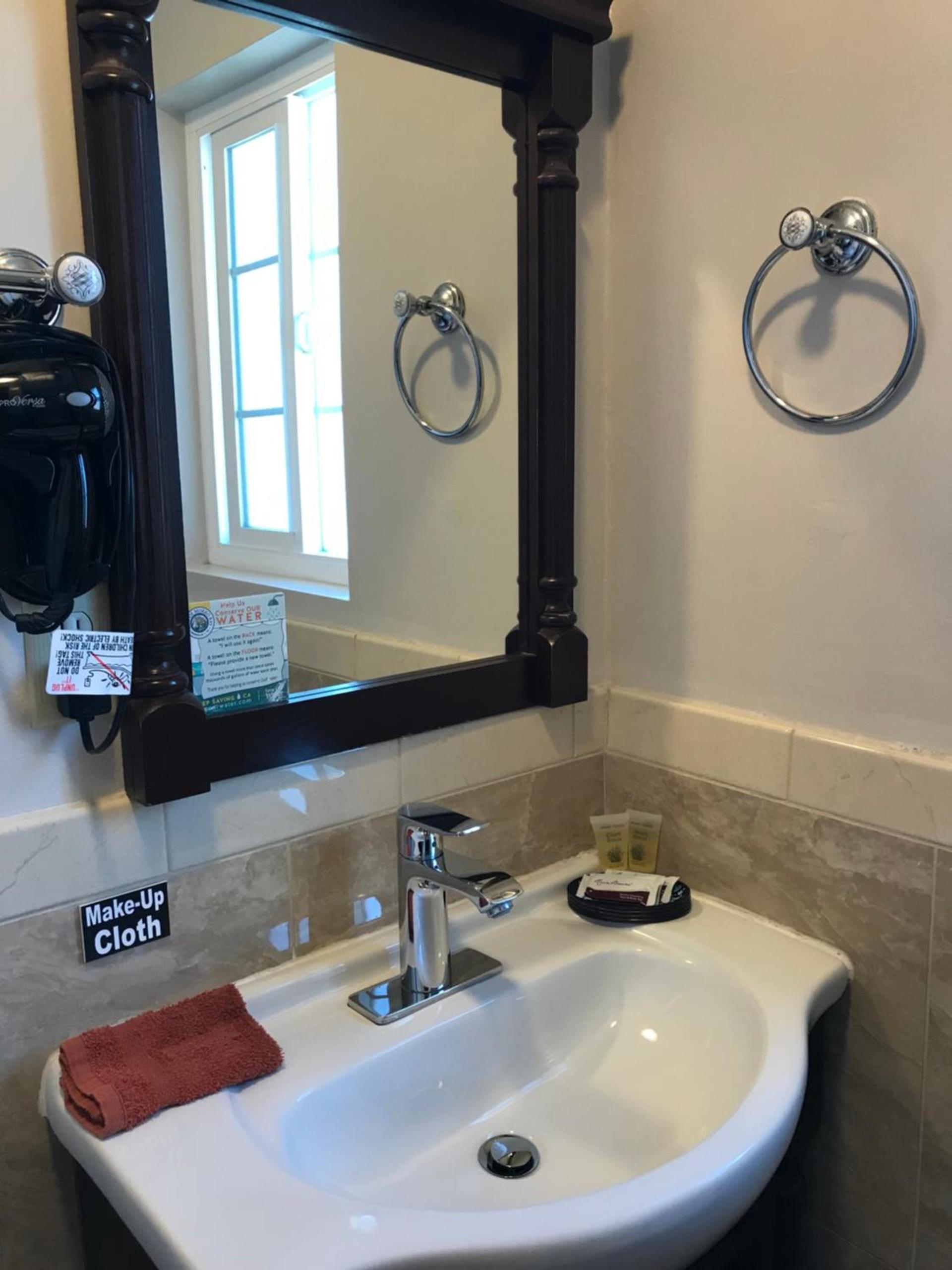 Morro Crest Inn photo 41
