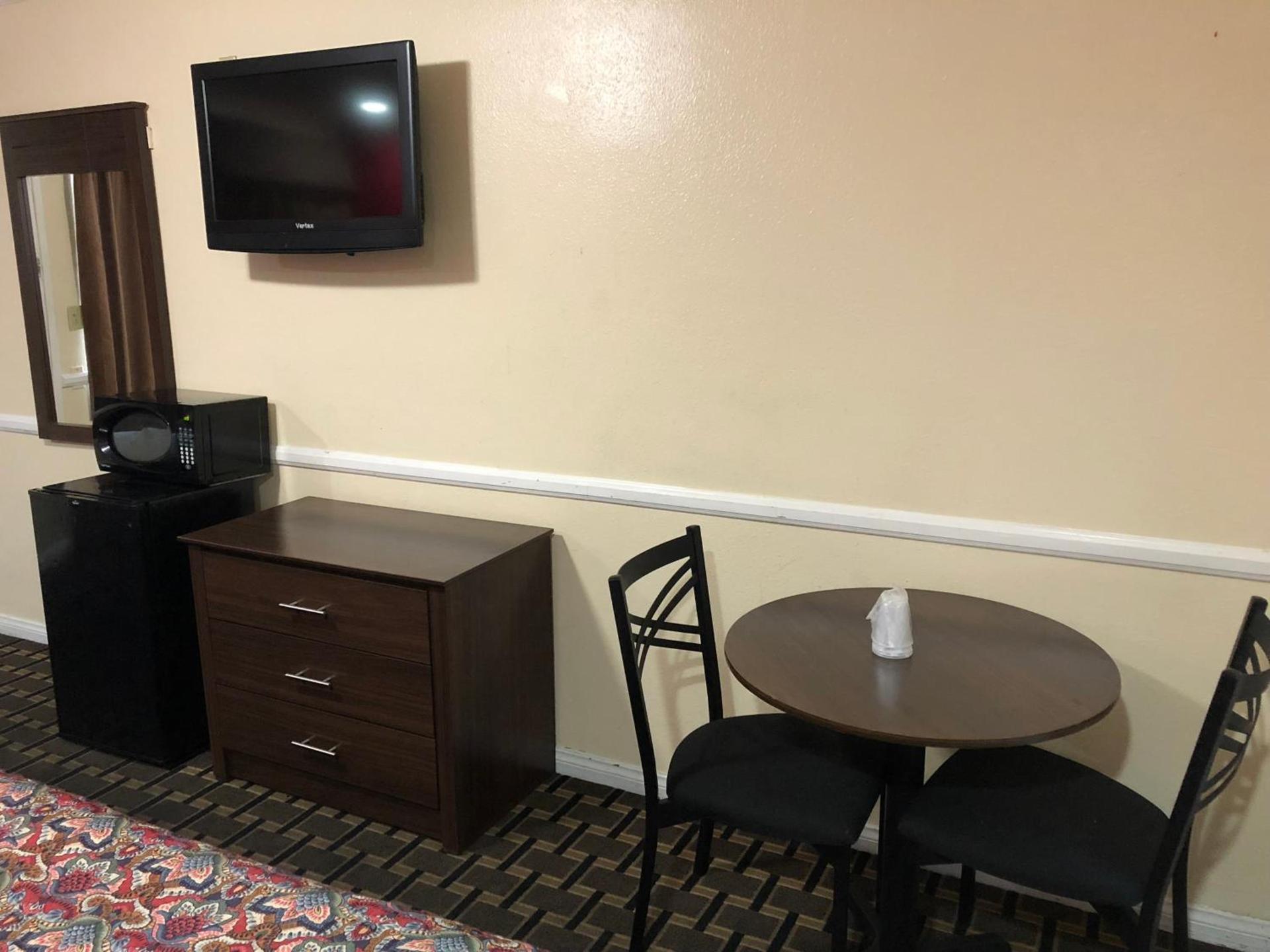 Whittier Travel Inn photo 2