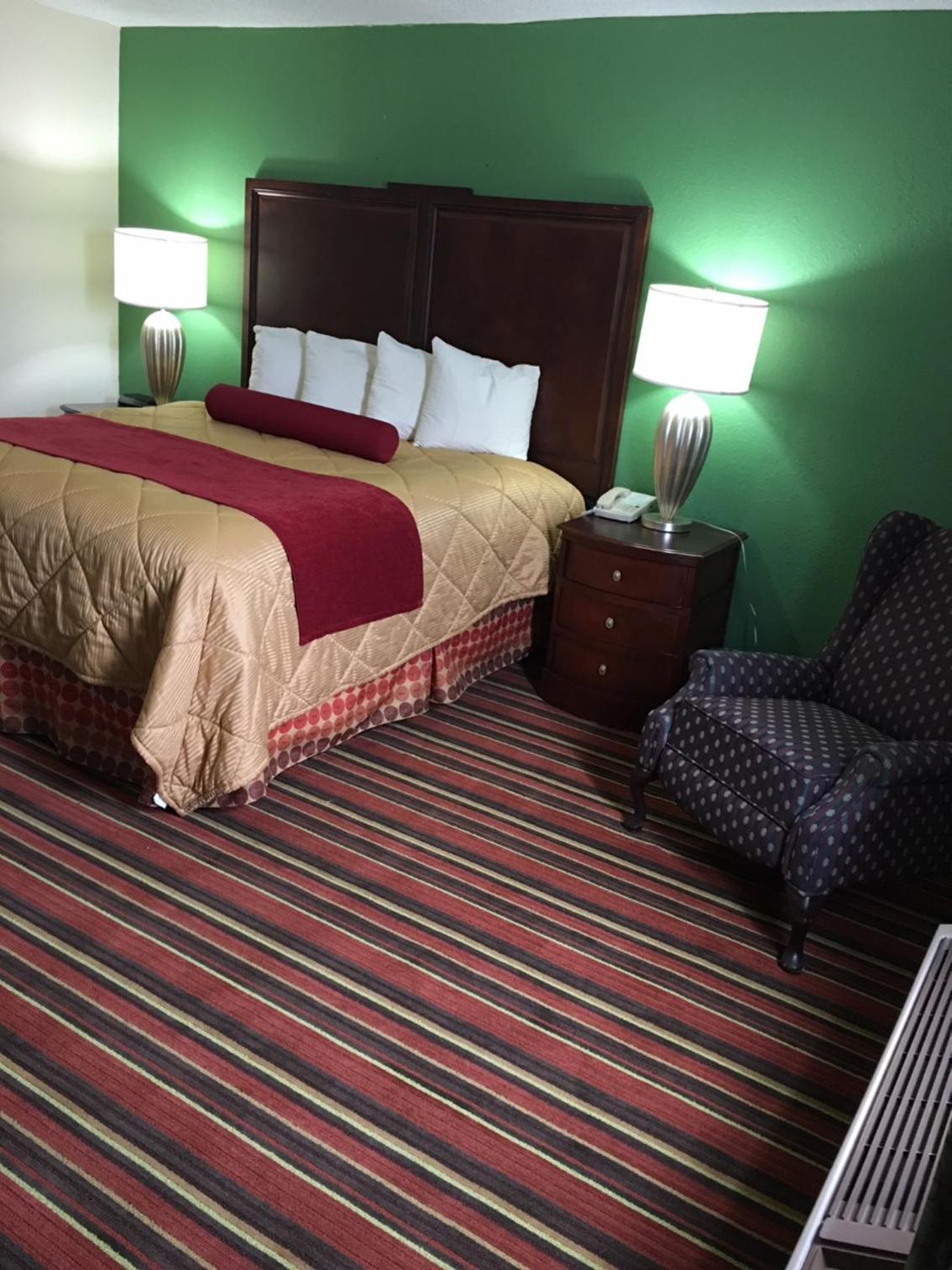 Royal Inn photo 27