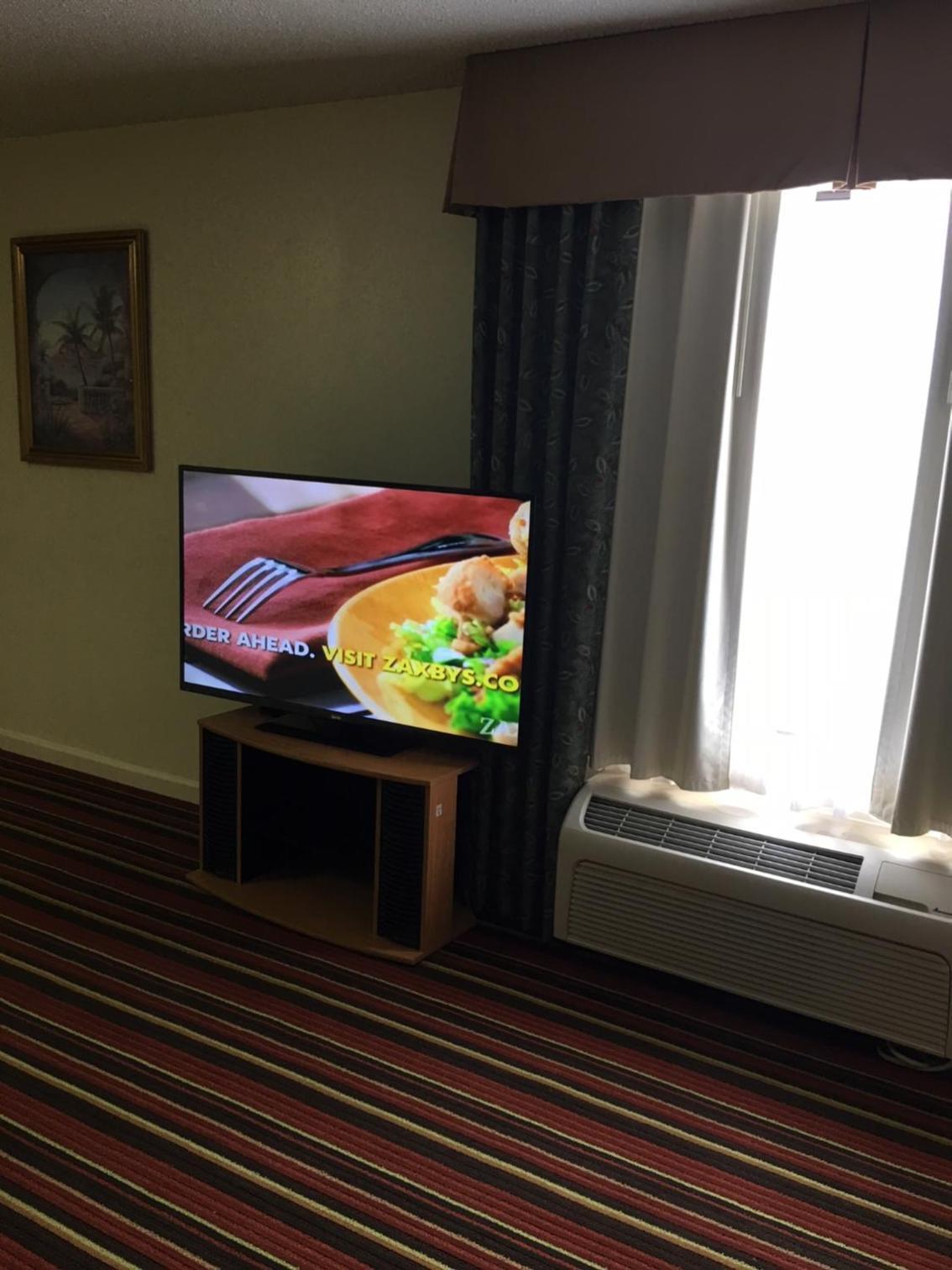 Royal Inn photo 24