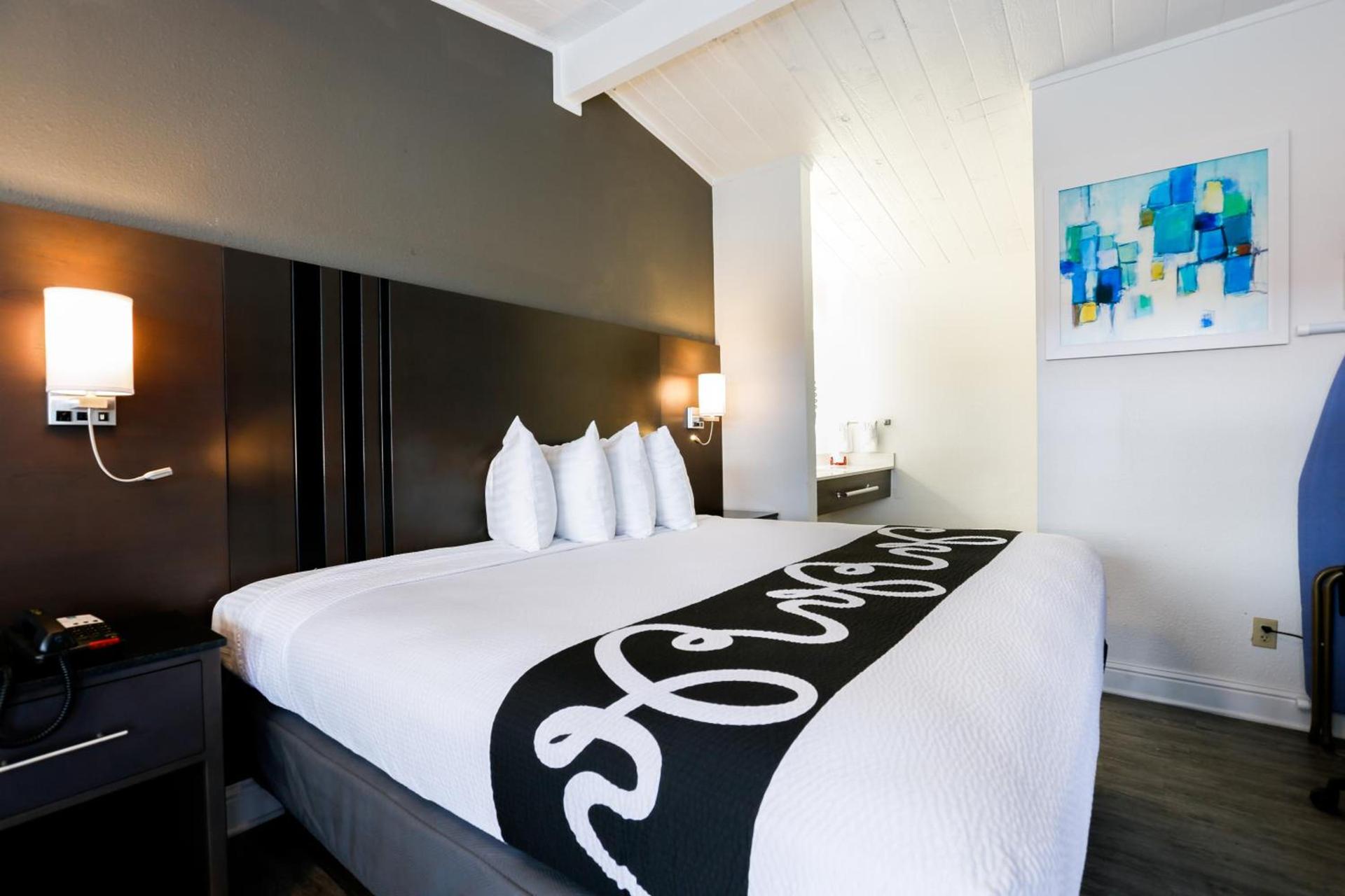 SureStay Hotel by Best Western Seaside Monterey photo 54