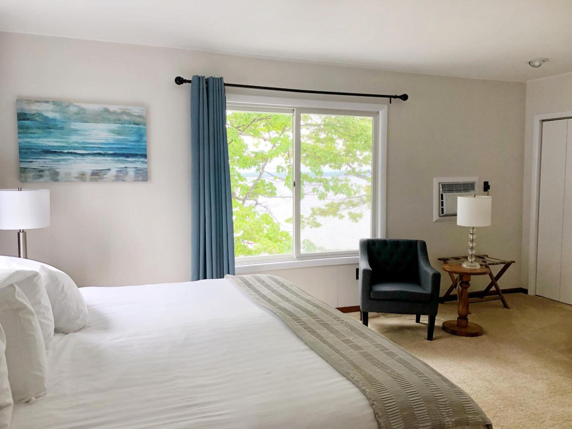 Churchill Pointe Inn photo 6
