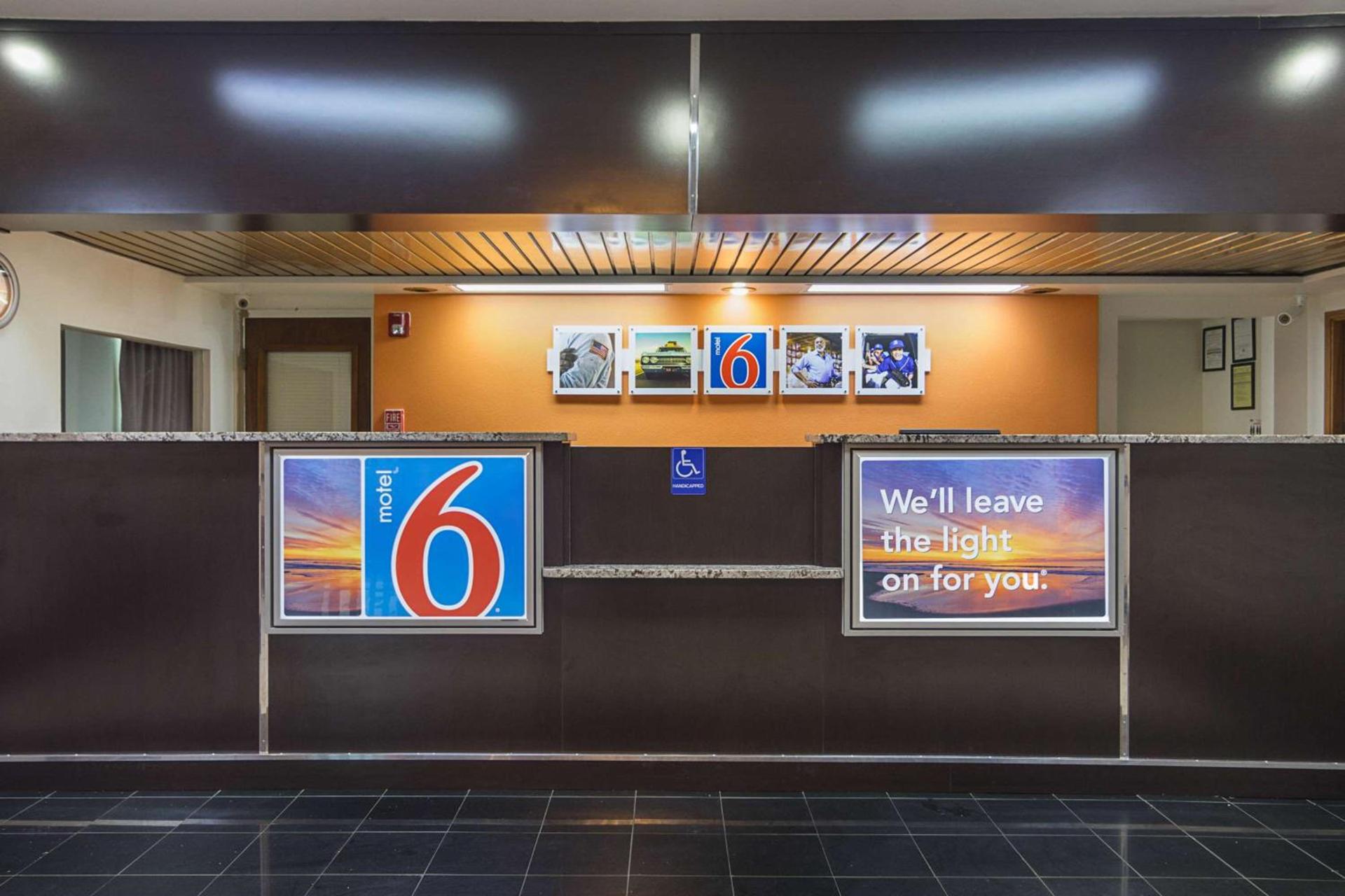 Motel 6-Decatur, GA photo 25